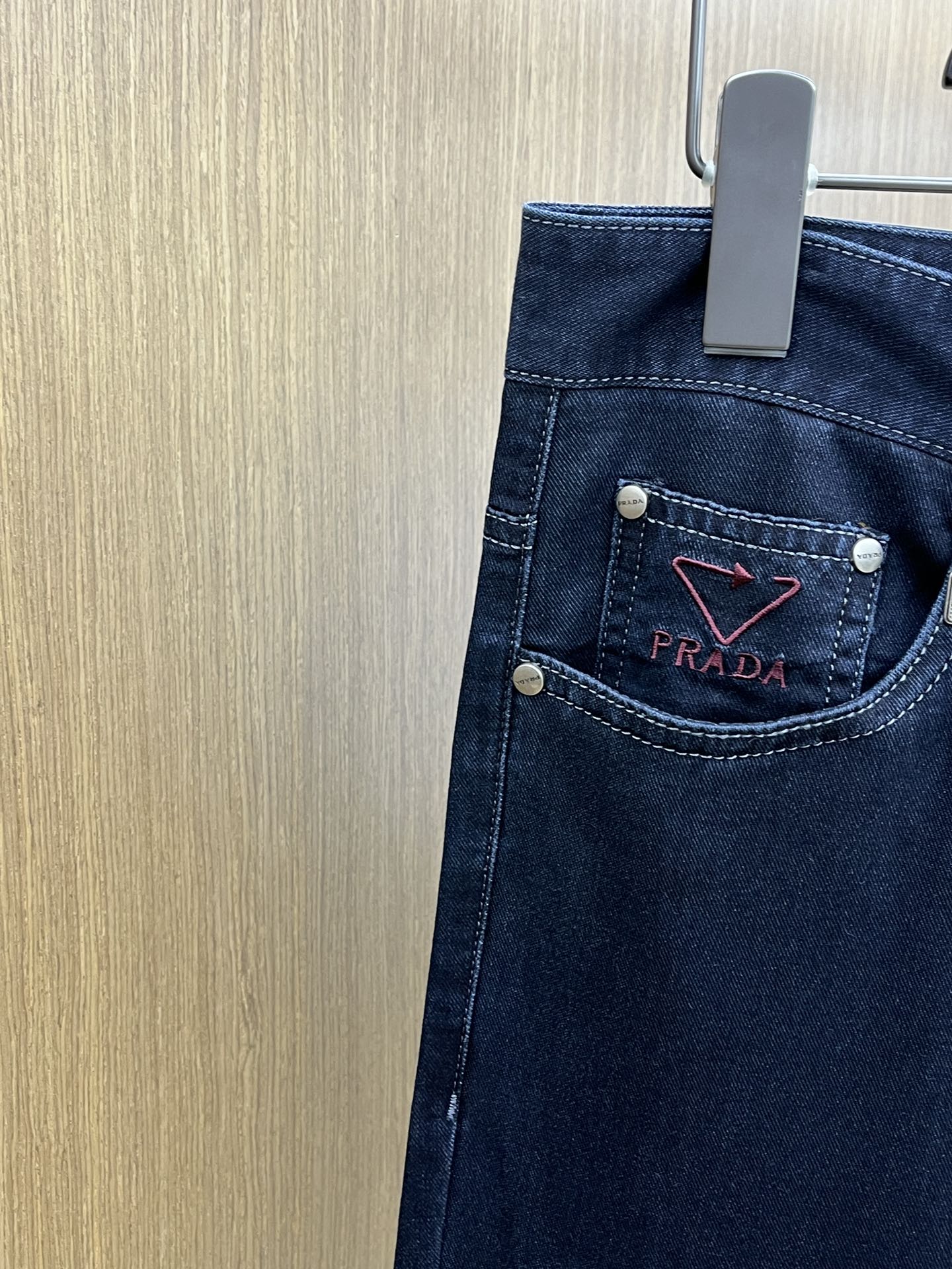 新品 PD 🔥春夏新品休闲牛仔裤 官网同步发售，裤身工艺设计，进口客供辅料、东欧牛仔面料定制，代工厂出品