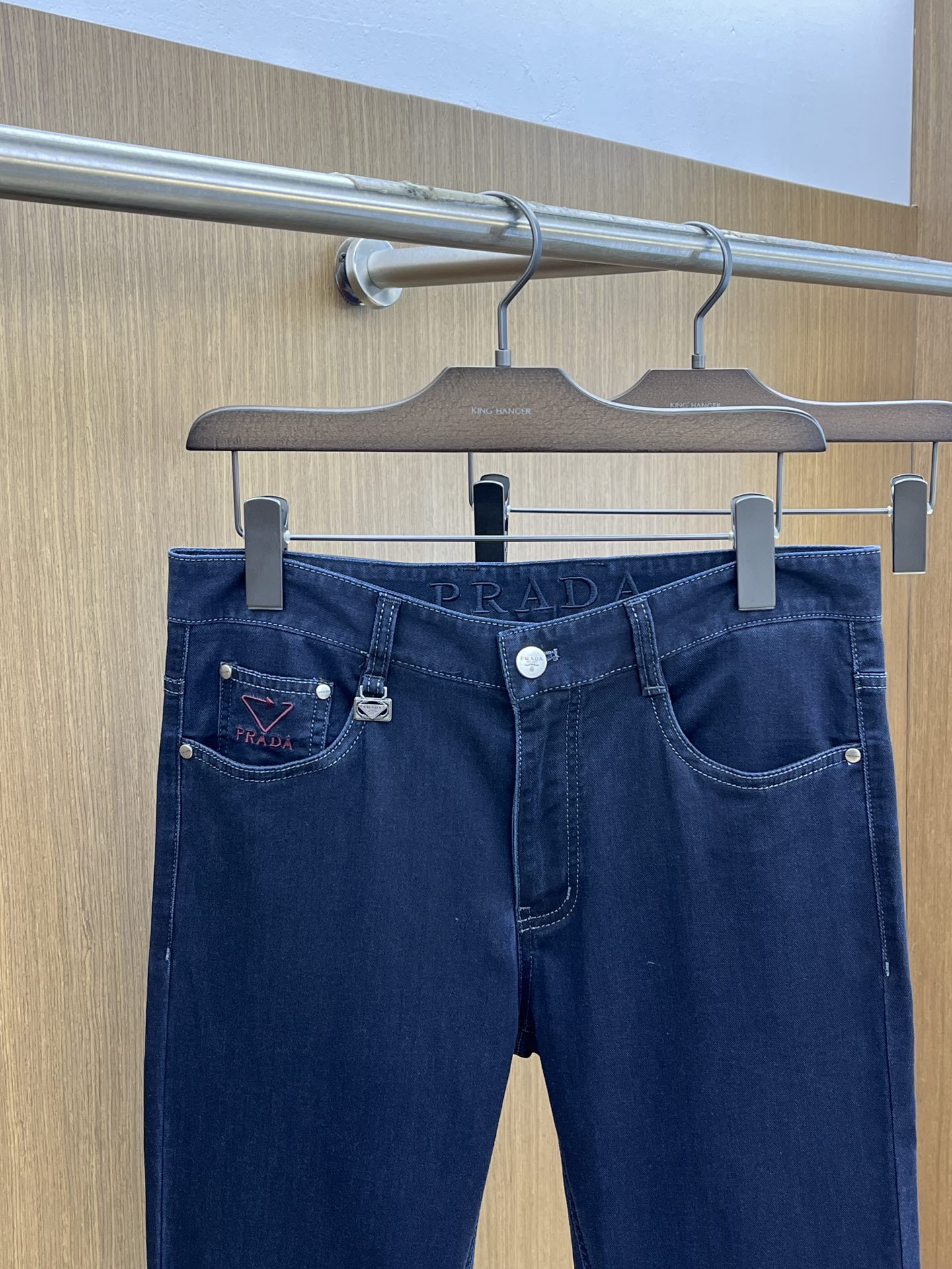 新品 PD 🔥春夏新品休闲牛仔裤 官网同步发售，裤身工艺设计，进口客供辅料、东欧牛仔面料定制，代工厂出品