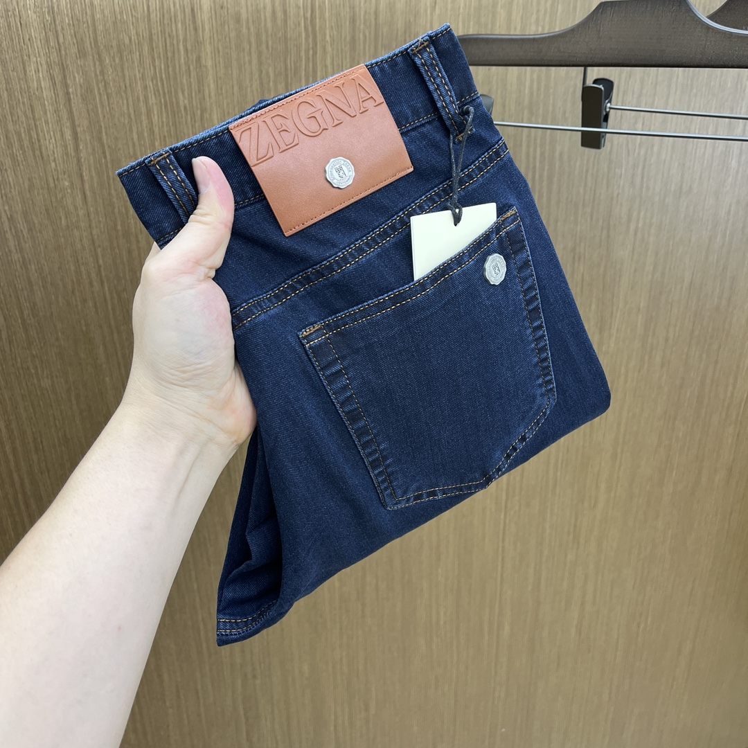 “New P650 Z Z Recreational Jeans with Unique Design and High Quality Hardware Parts” - 图片 1