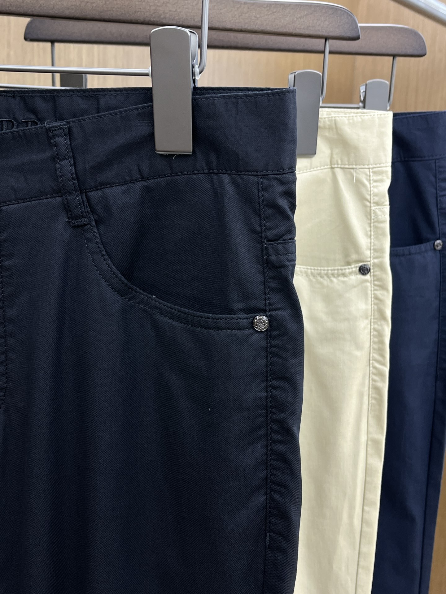 “New P572 DG 4455 Leisure Shorts: High Quality Fabric, Unique Pantypants Design, Factory Direct Distribution” - 图片 6