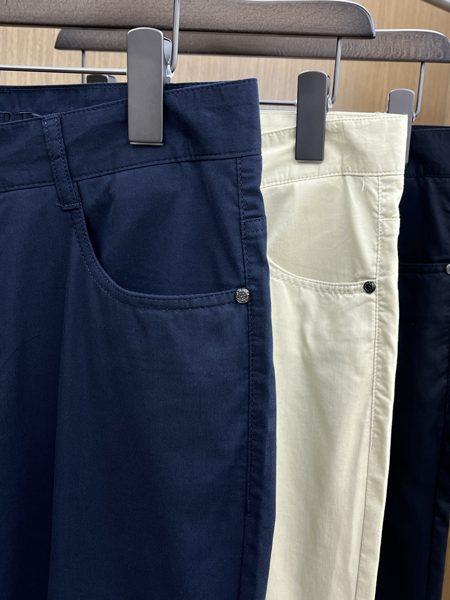 High-Quality Leisure Shorts with Pantypants Design and Custom Fabric Options - 图片 6