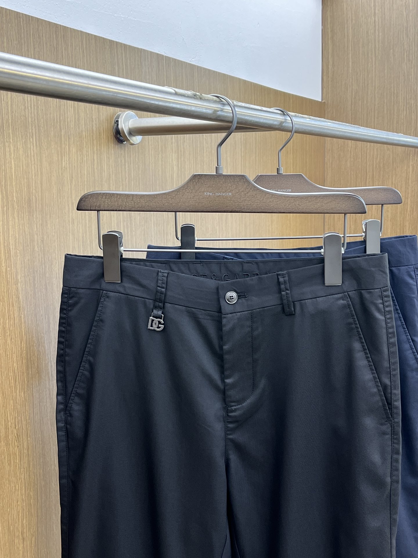 新品 DG 🔥春夏新品休闲裤西裤，官网同步发售，裤身工艺设计，进口客供辅料、面料定制，代工厂出品免检！每