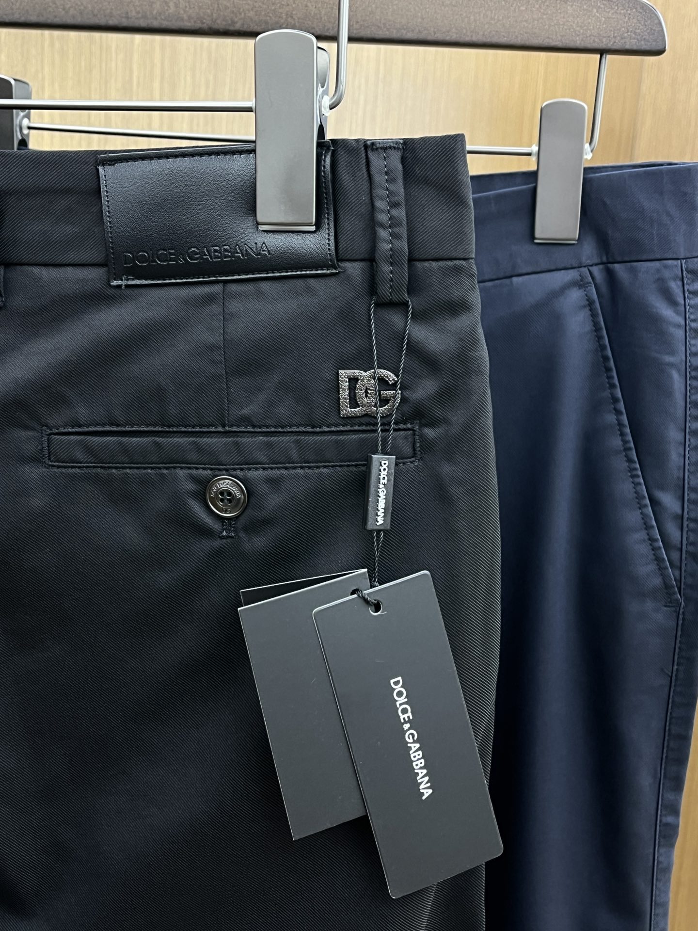 新品 DG 🔥春夏新品休闲裤西裤，官网同步发售，裤身工艺设计，进口客供辅料、面料定制，代工厂出品免检！每