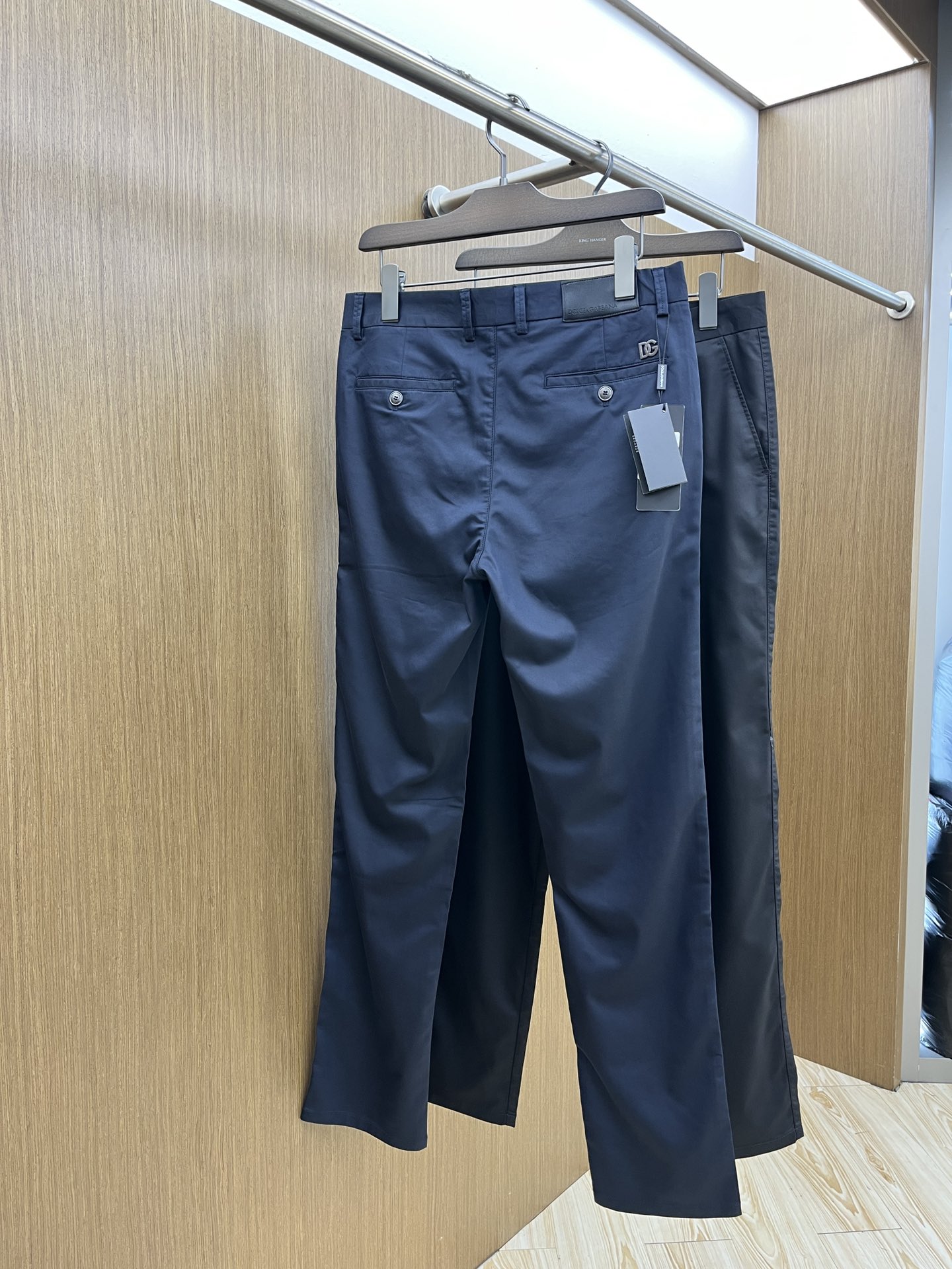 新品 DG 🔥春夏新品休闲裤西裤，官网同步发售，裤身工艺设计，进口客供辅料、面料定制，代工厂出品免检！每