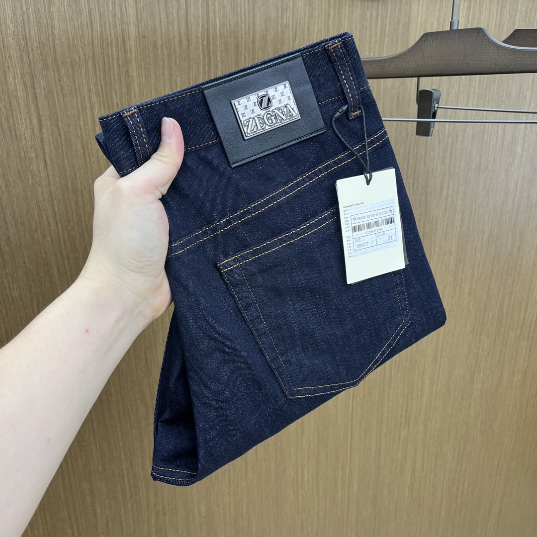 NO:513278,New products ZZ spring and summer new casual jeans are available simultaneously on the official website, trouser body craft design, imported customer-supplied auxiliary materials, customized Eastern European denim fabrics, and OEM products are free of inspection!  Every detail is the ultimate, the original hardware accessories are trendy and stylish, and they are a must-have item for trendy people!  Original single production of fh12!  Number of codes 29-38 None 35.37, jeans,alexander wang19860909新品 ZZ 春夏新品休闲牛仔裤 官网同步发售,裤身工艺设计,进口客供辅料、东欧牛仔面料定制,代工厂出品免检！每个细节做到极致,原版五金配件,潮范十足、上身有型帅气,潮人必备单品！ fh12原单出品！ 码数29-38无35.37,,jeans,alexander wang,Men's clothing