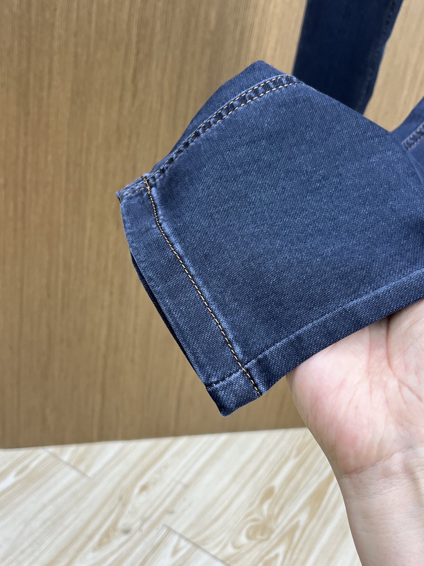 新品 lP🆕 🔥春夏新品休闲牛仔裤 官网同步发售，裤身工艺设计，进口客供辅料、东欧牛仔面料定制，代工厂出