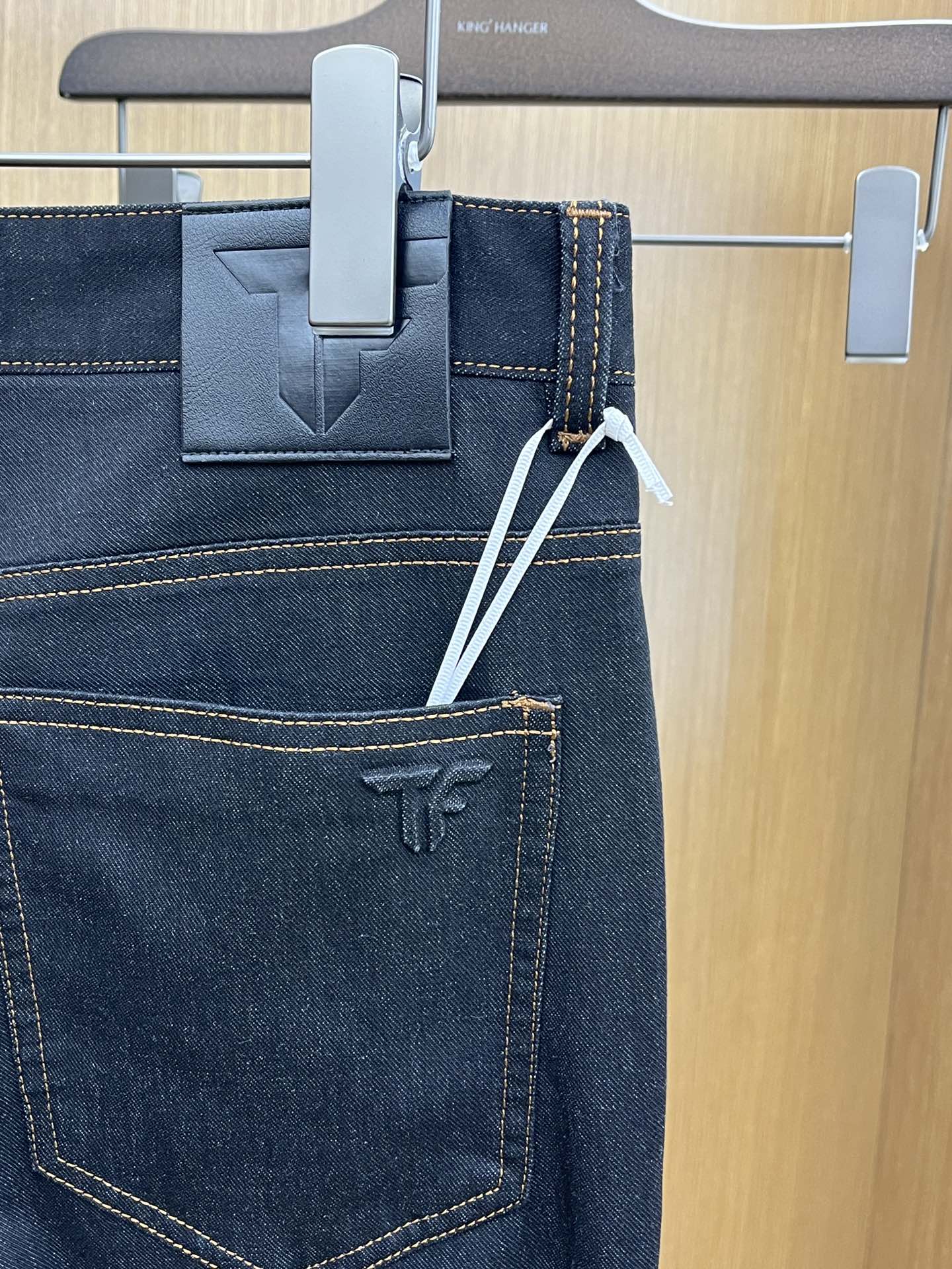 新品 TF 🔥春夏新品休闲牛仔裤 官网同步发售，裤身工艺设计，进口客供辅料、东欧牛仔面料定制，代工厂出品