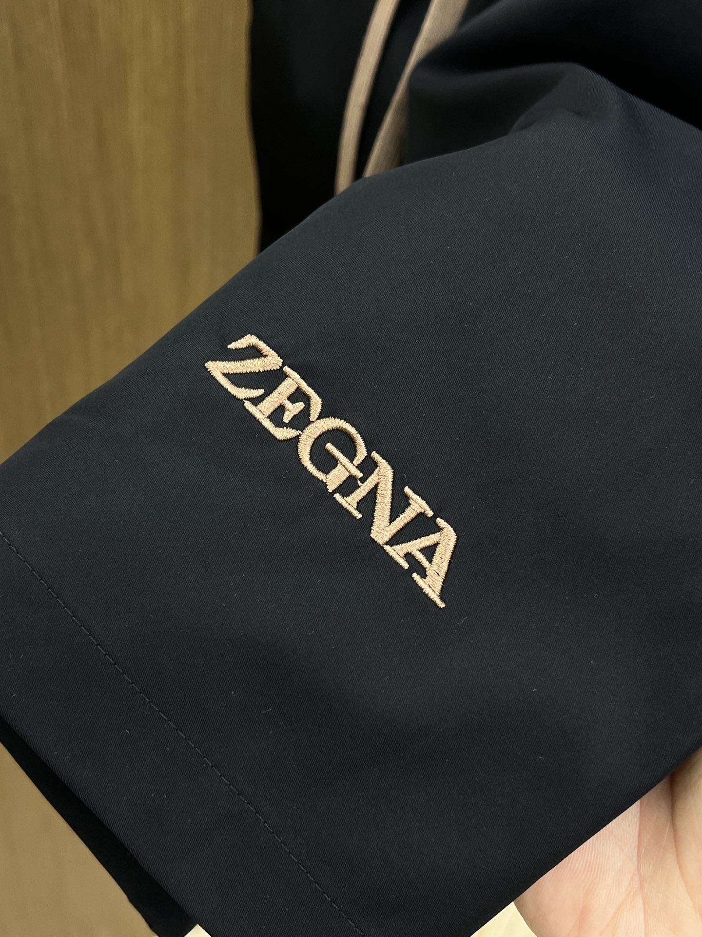 新品 ZZ 25SS新款杰尼亚休闲短裤，空气层科技面料，表层朱迪纹理，底面平纹面料，看着就特别的干净，显