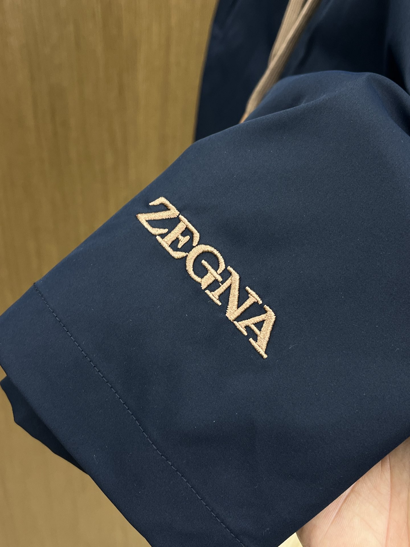 新品 ZZ 25SS新款杰尼亚休闲短裤，空气层科技面料，表层朱迪纹理，底面平纹面料，看着就特别的干净，显