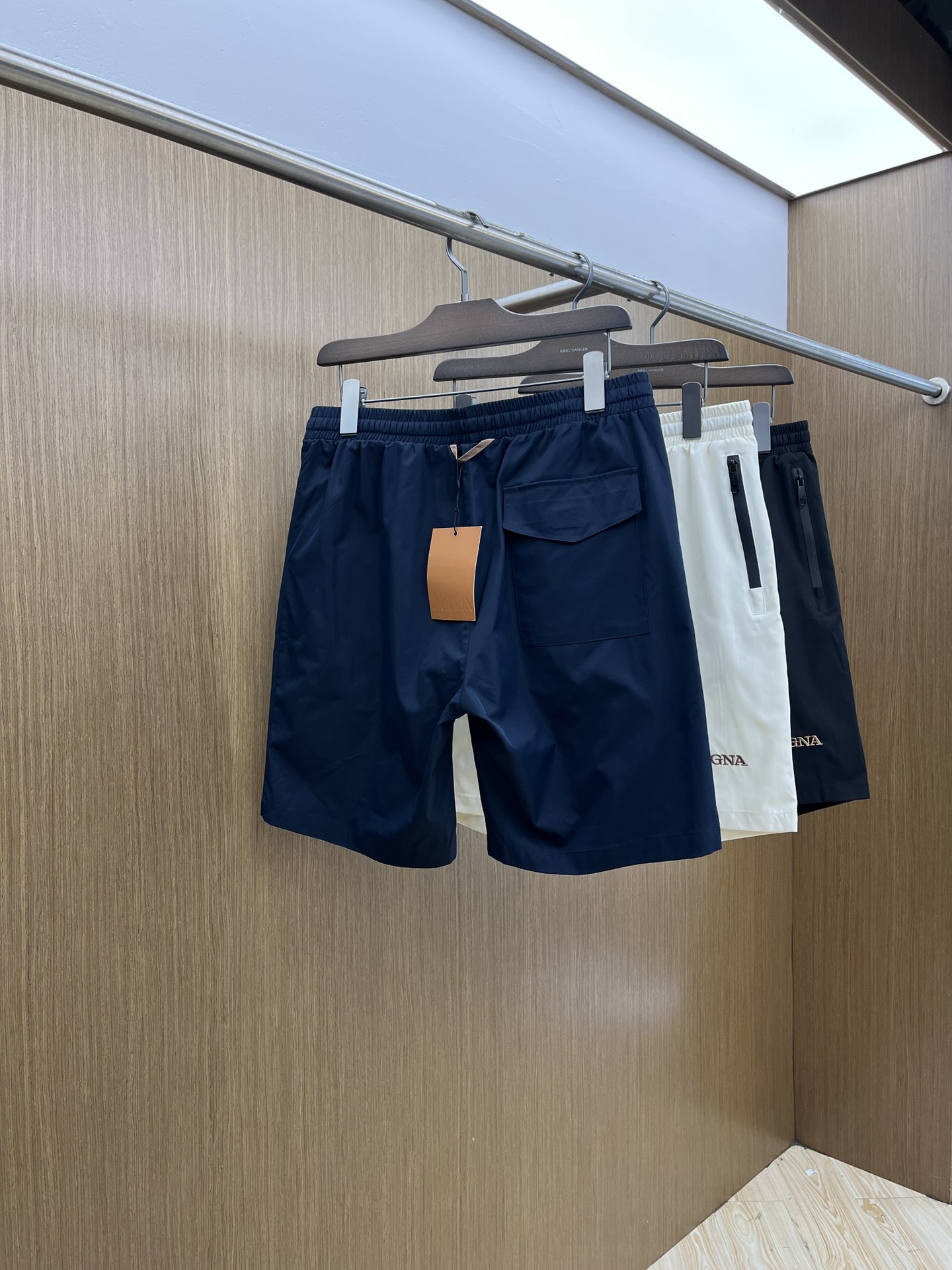 新品 ZZ 25SS新款杰尼亚休闲短裤，空气层科技面料，表层朱迪纹理，底面平纹面料，看着就特别的干净，显