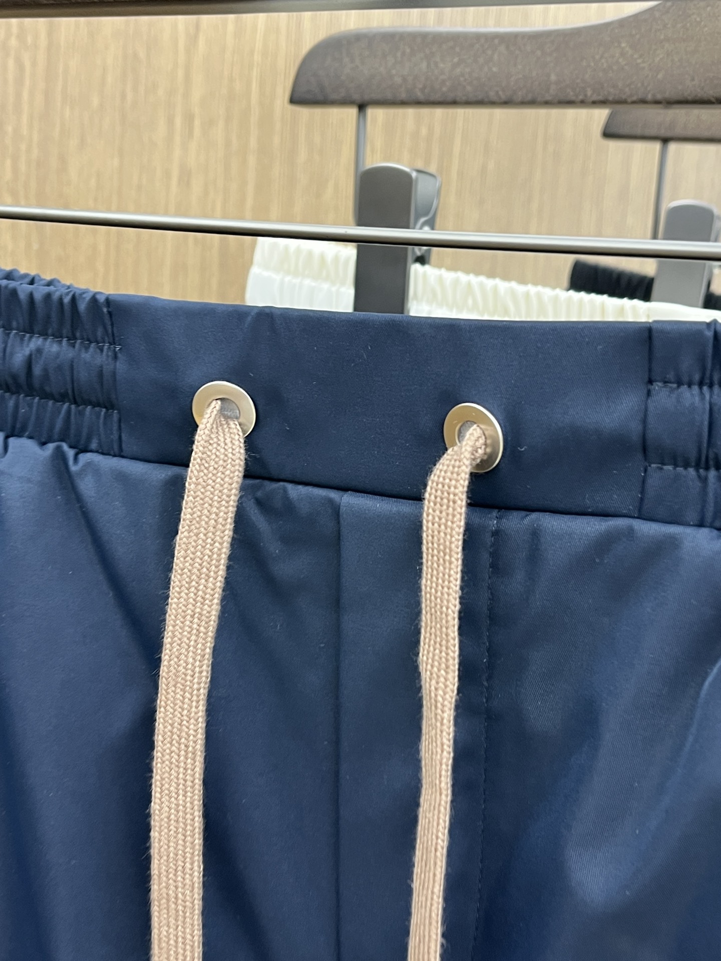 新品 ZZ 25SS新款杰尼亚休闲短裤，空气层科技面料，表层朱迪纹理，底面平纹面料，看着就特别的干净，显