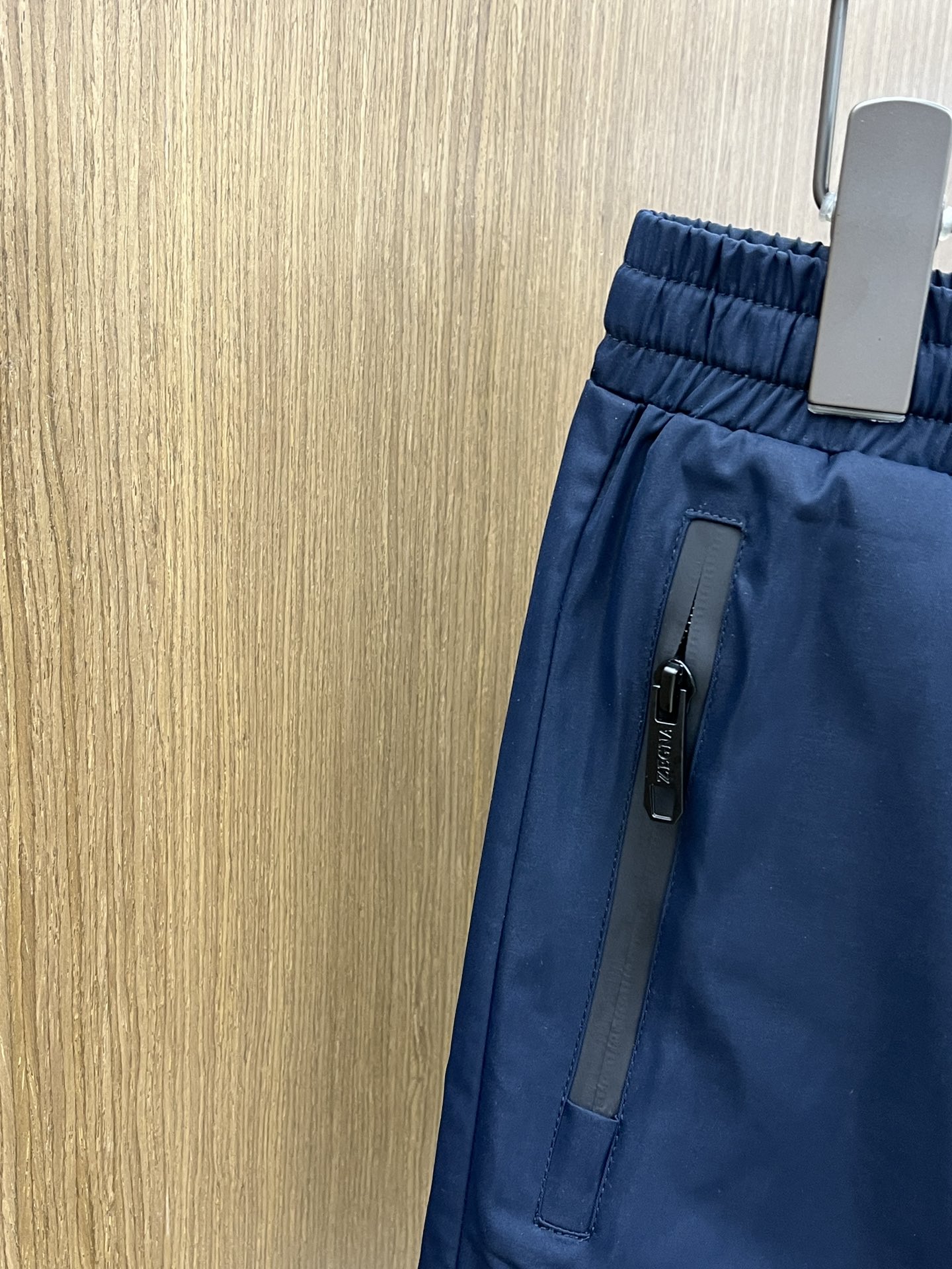 新品 ZZ 25SS新款杰尼亚休闲短裤，空气层科技面料，表层朱迪纹理，底面平纹面料，看着就特别的干净，显