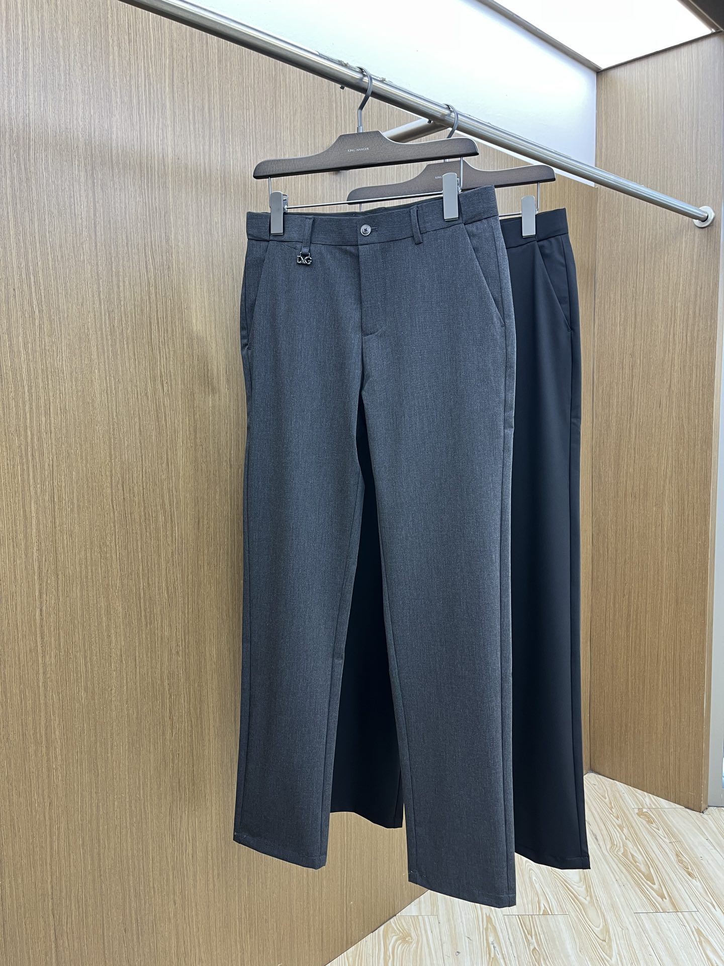 新品 DG 🔥春夏新品休闲裤西裤，官网同步发售，裤身工艺设计，进口客供辅料、面料定制，代工厂出品免检！每