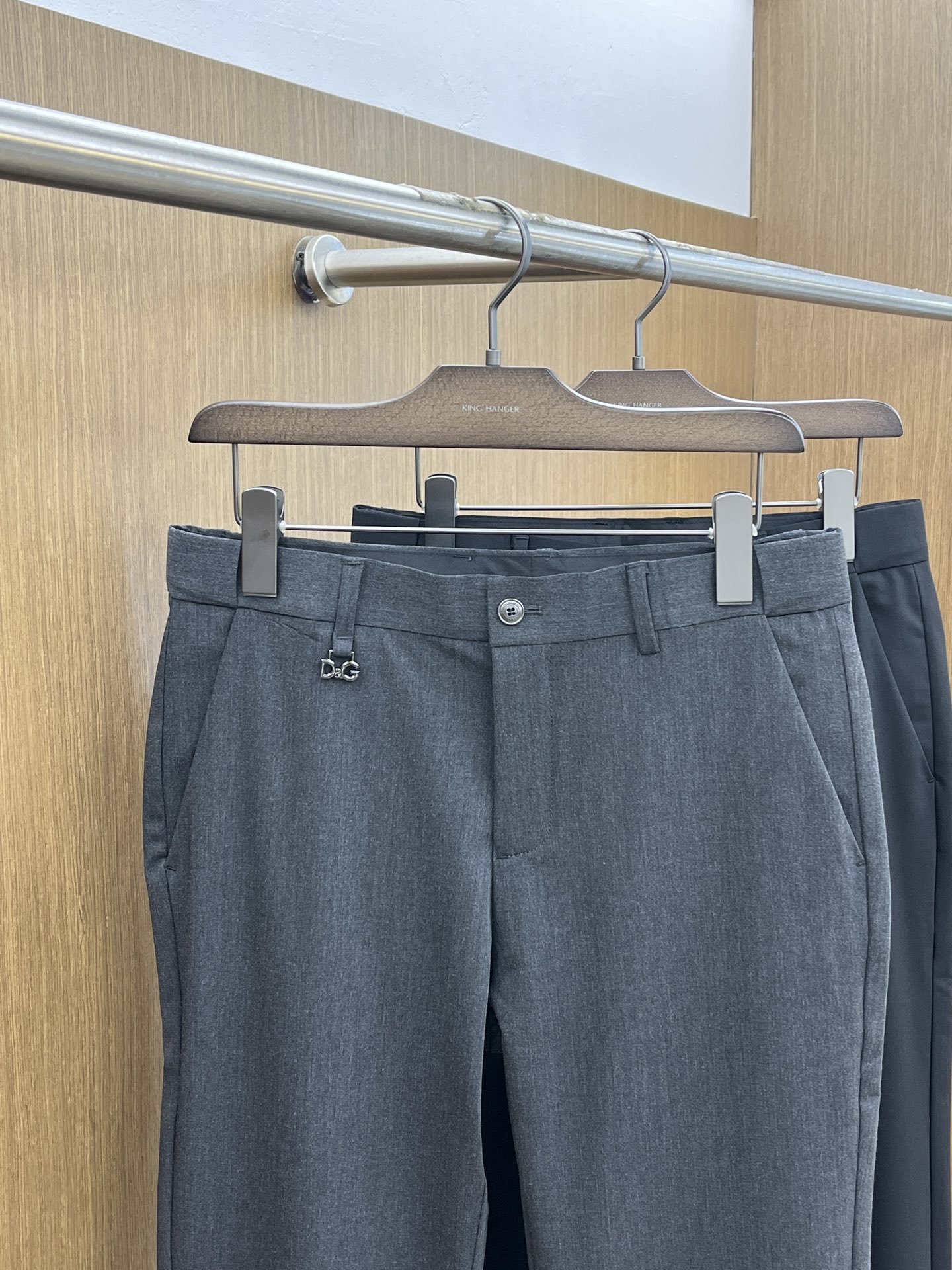 新品 DG 🔥春夏新品休闲裤西裤，官网同步发售，裤身工艺设计，进口客供辅料、面料定制，代工厂出品免检！每