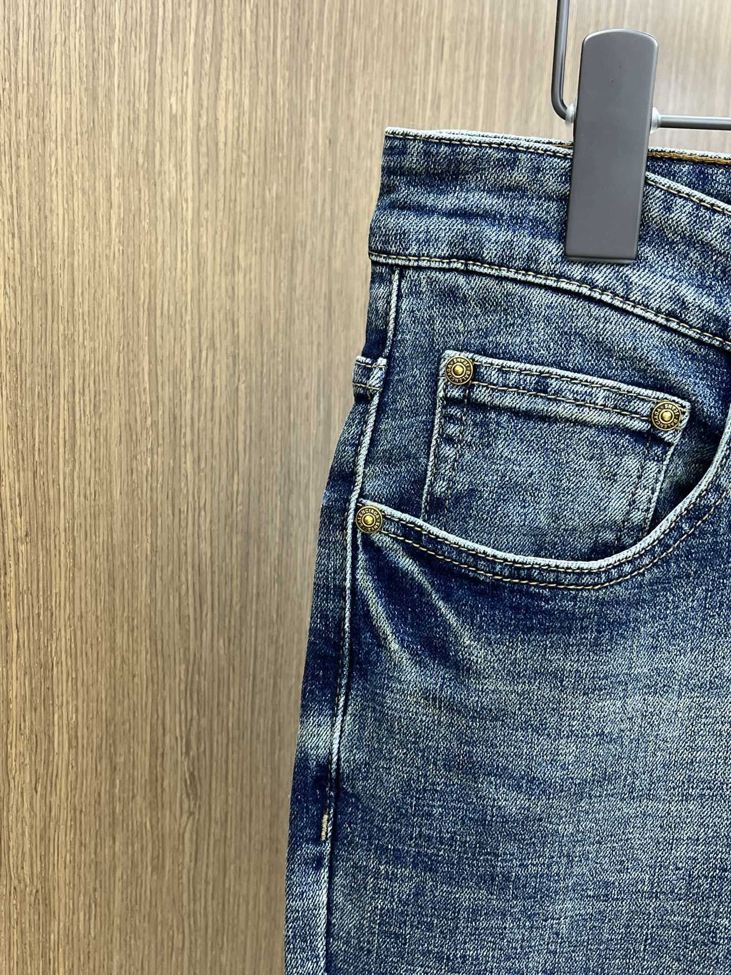 调价 新款 BBG 🔥🔥高端定制、2025早春最新款牛仔裤 柜台同步发售 原版定制复刻 客供五金辅料 原