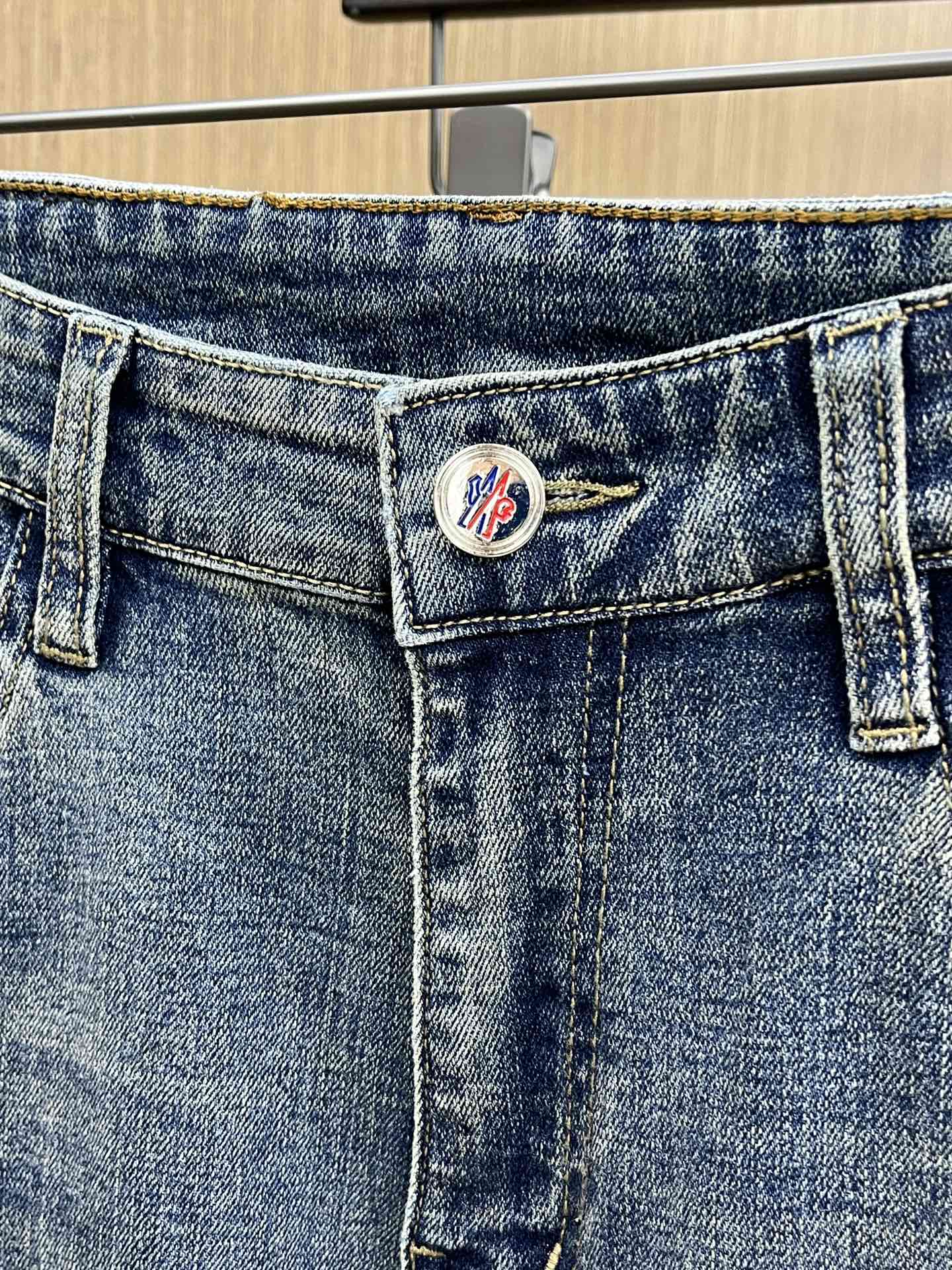 “High-End Custom Jeans: Spring 2025 Collection with Imported Fabrics and Quality Skins” - 图片 4