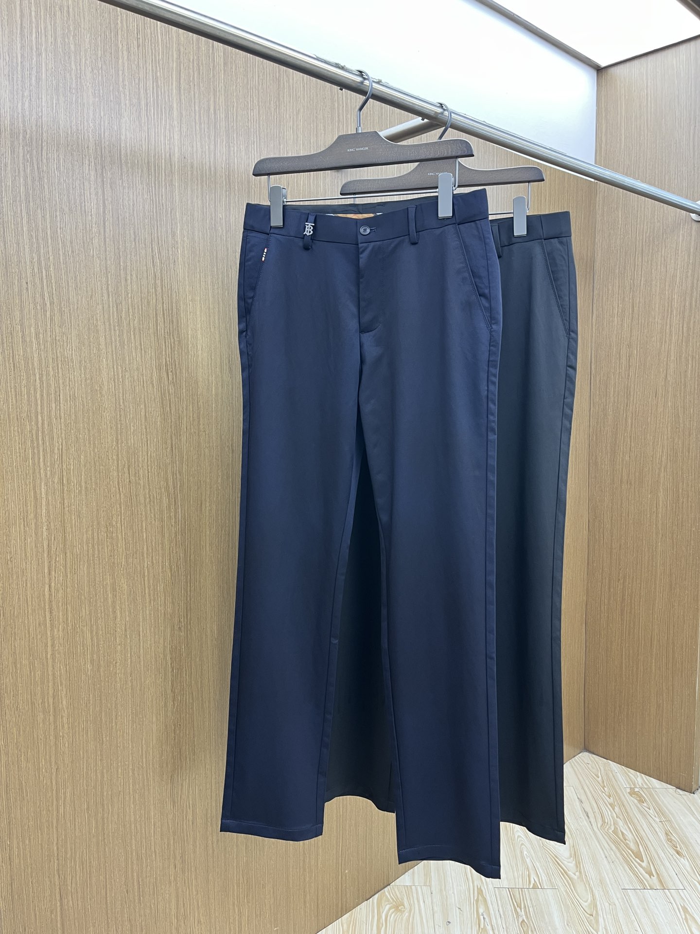 新品 BBR 🔥春夏新品休闲裤西裤，官网同步发售，裤身工艺设计，进口客供辅料、面料定制，代工厂出品免检！