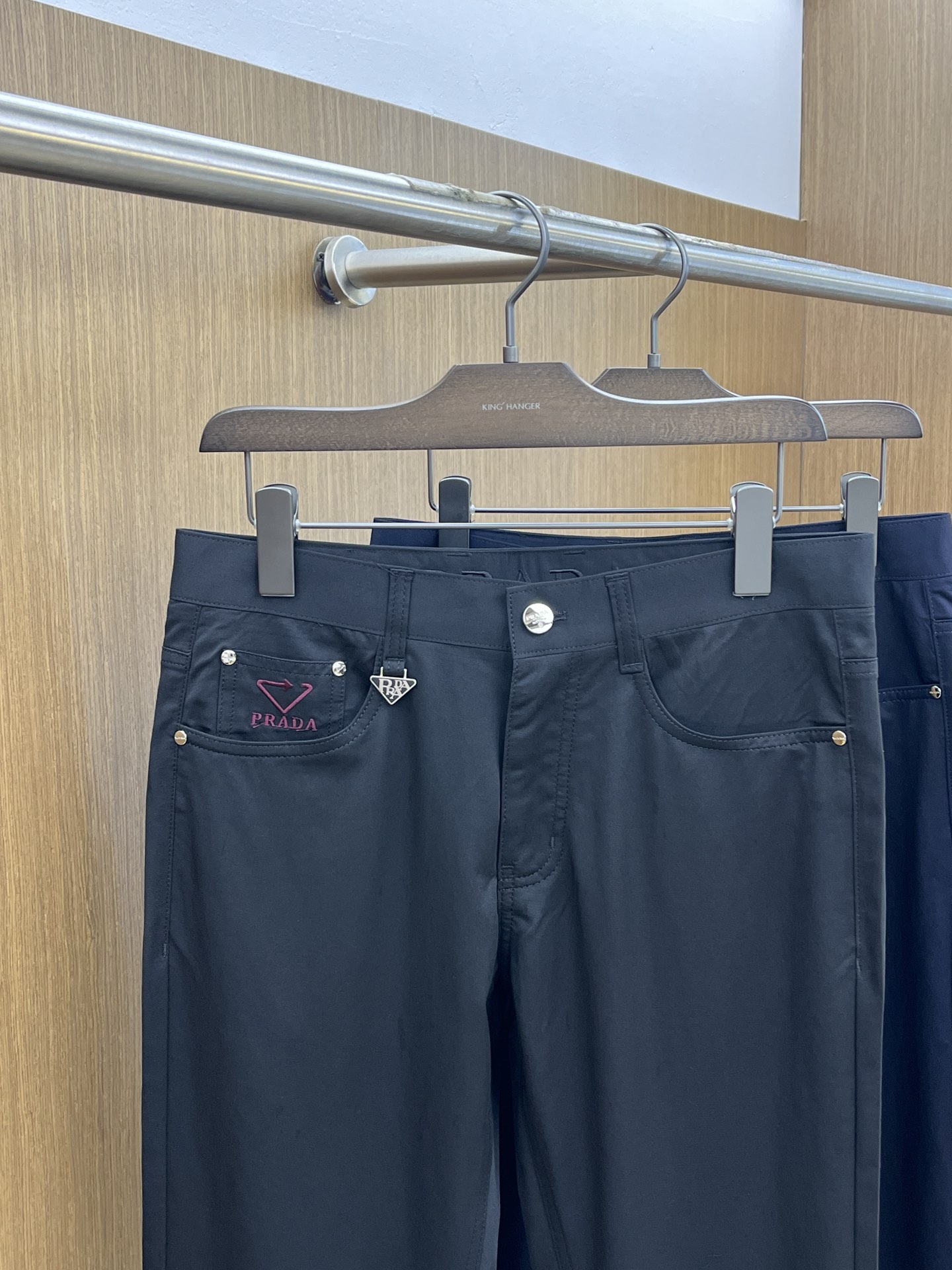 新品 PD 🔥春夏新品休闲裤西裤，官网同步发售，裤身工艺设计，进口客供辅料、面料定制，代工厂出品免检！每