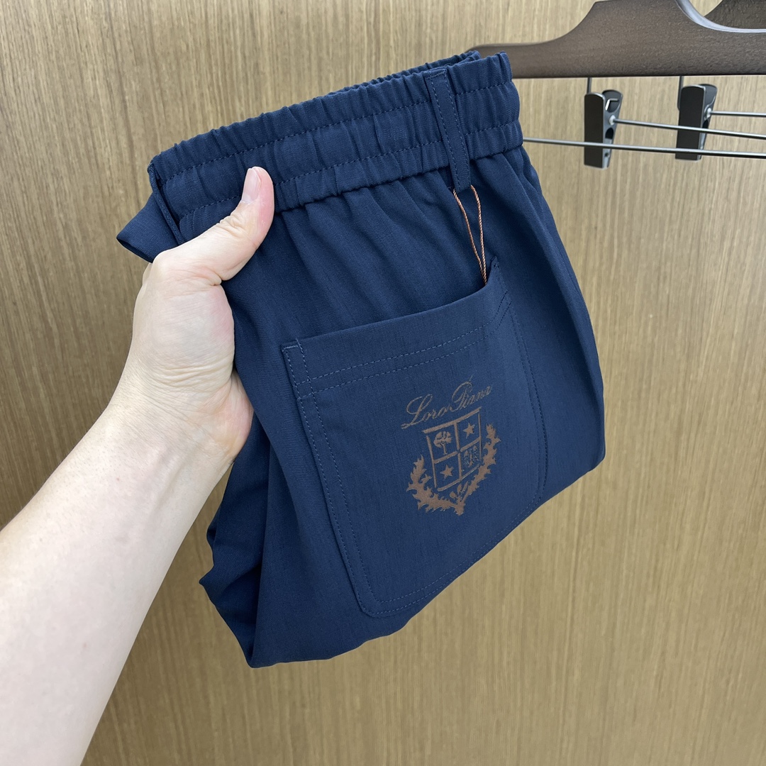 NO:509836,New LP Spring and summer new casual trousers, trousers, simultaneously released on the official website, trouser body craft design, imported customer-supplied auxiliary materials, fabric customization, and OEM products are free of inspection!  Every detail is the ultimate, the original hardware accessories are trendy and stylish, and they are a must-have item for trendy people!  Original single production of fh12!  Number of codes 29-38 None 35.37, loro piana, alexander wang19860909新品 LP 春夏新品休闲裤西裤,官网同步发售,裤身工艺设计,进口客供辅料、面料定制,代工厂出品免检！每个细节做到极致,原版五金配件,潮范十足、上身有型帅气,潮人必备单品！ fh12原单出品！ 码数29-38无35.37,,loro piana,alexander wang,Men's clothing