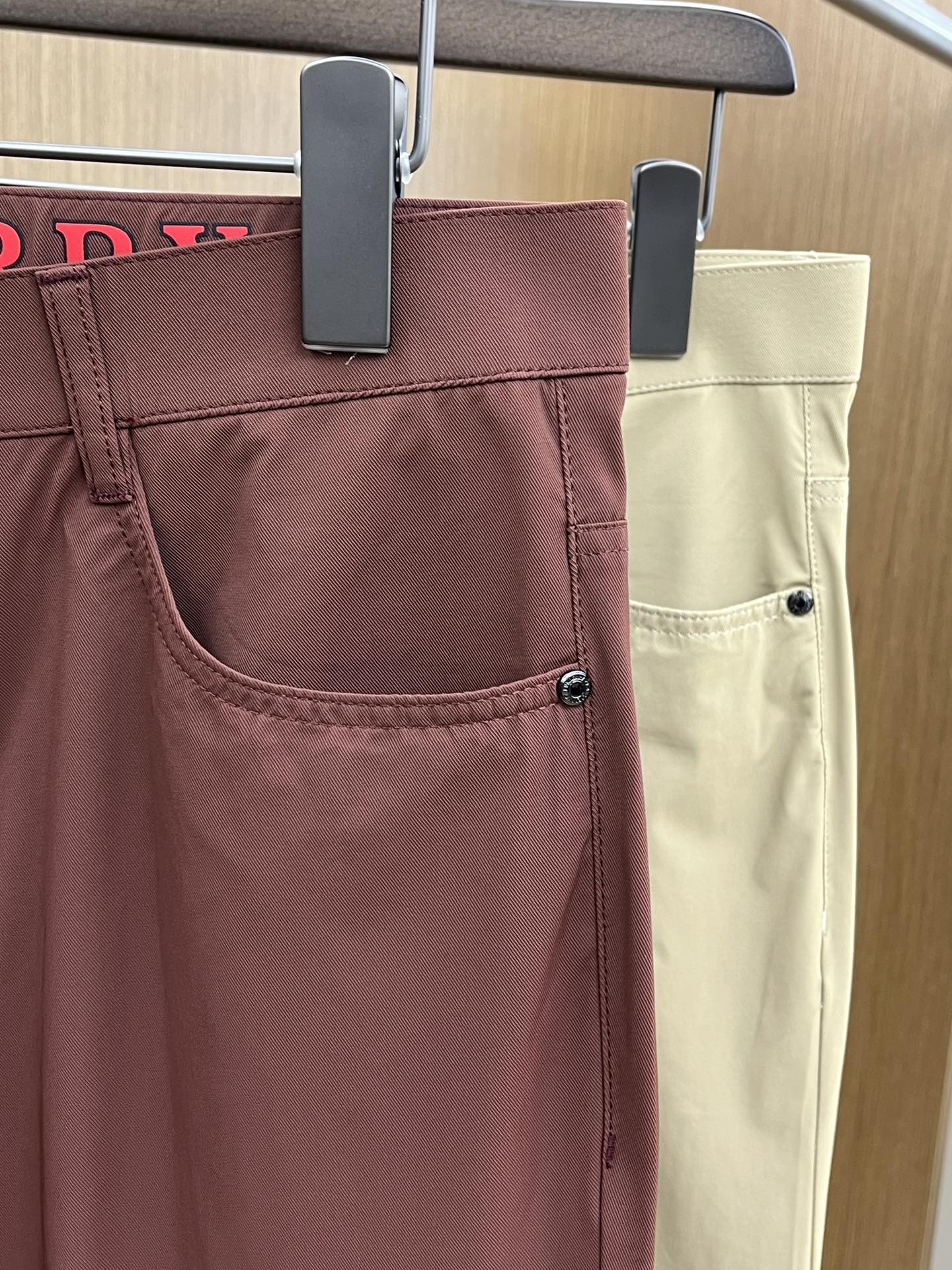 新品 BBR 🔥春夏新品休闲裤西裤，官网同步发售，裤身工艺设计，进口客供辅料、面料定制，代工厂出品免检！