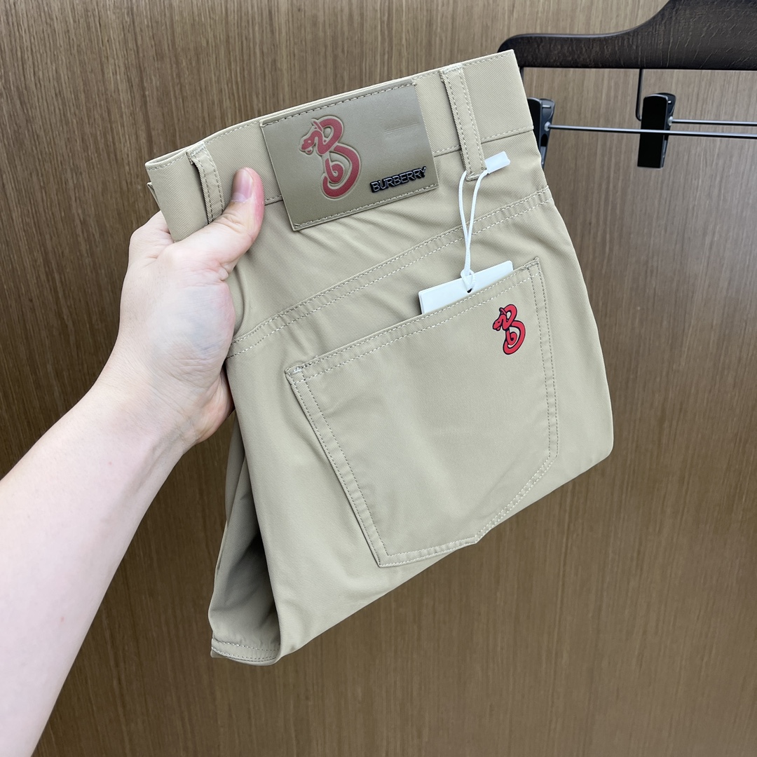 新品 BBR 🔥春夏新品休闲裤西裤，官网同步发售，裤身工艺设计，进口客供辅料、面料定制，代工厂出品免检！