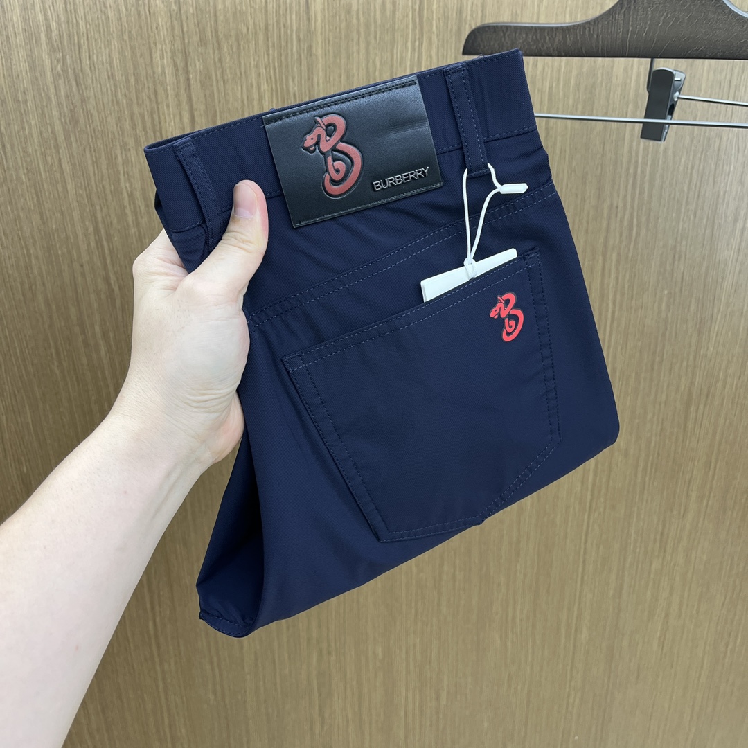 新品 BBR 🔥春夏新品休闲裤西裤，官网同步发售，裤身工艺设计，进口客供辅料、面料定制，代工厂出品免检！