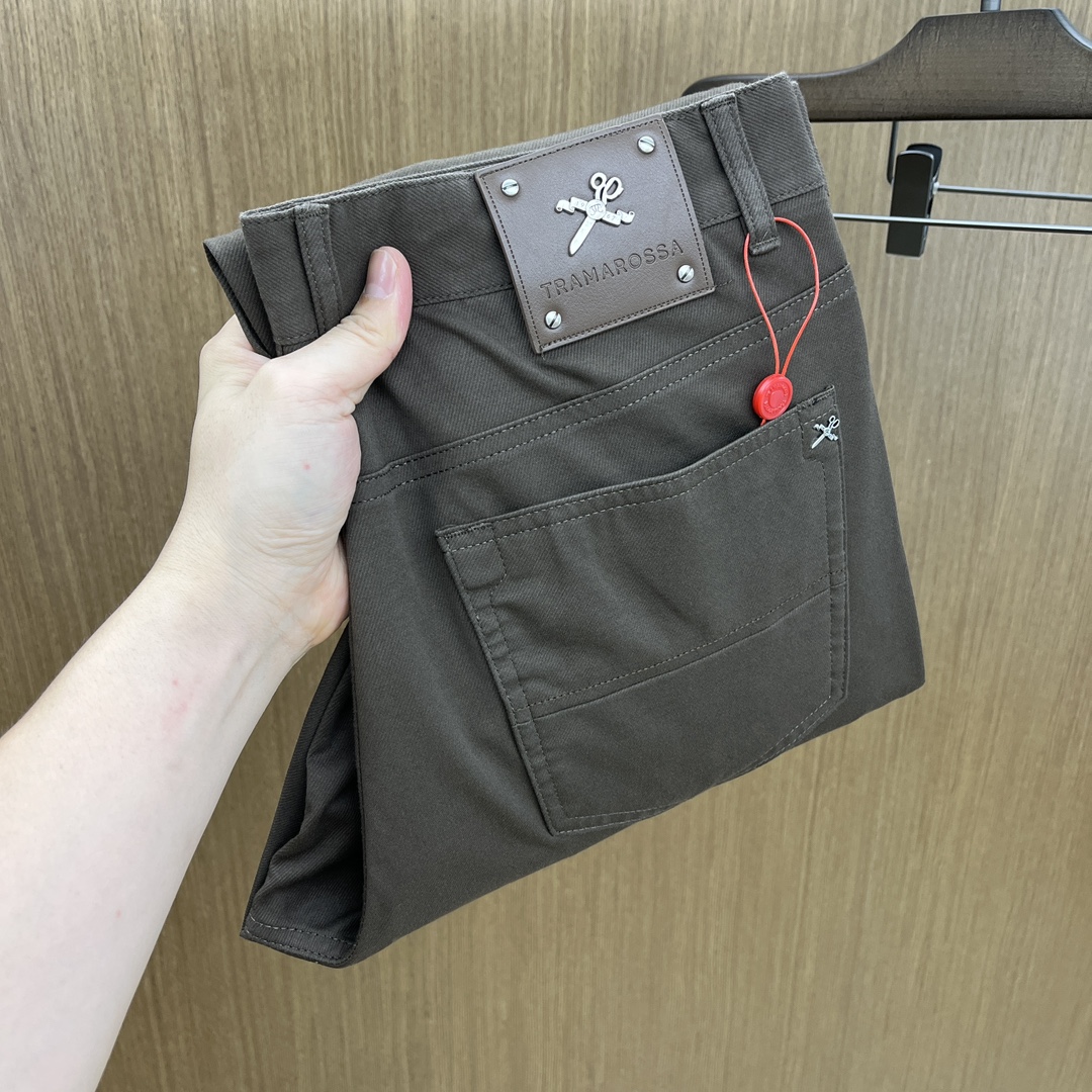 NO:511706,New product TRA spring and summer new casual trousers, released simultaneously on the official website, trouser body craft design, imported customer-supplied auxiliary materials, fabric customization, and OEM products are free of inspection!  Every detail is the ultimate, the original hardware accessories are trendy and stylish, and they are a must-have item for trendy people!  Original single production of fh12!  Number of codes 29-38 None 35.37, alexander wang19860909新品 TRA 春夏新品休闲裤西裤,官网同步发售,裤身工艺设计,进口客供辅料、面料定制,代工厂出品免检！每个细节做到极致,原版五金配件,潮范十足、上身有型帅气,潮人必备单品！ fh12原单出品！ 码数29-38无35.37,,alexander wang,Men's clothing