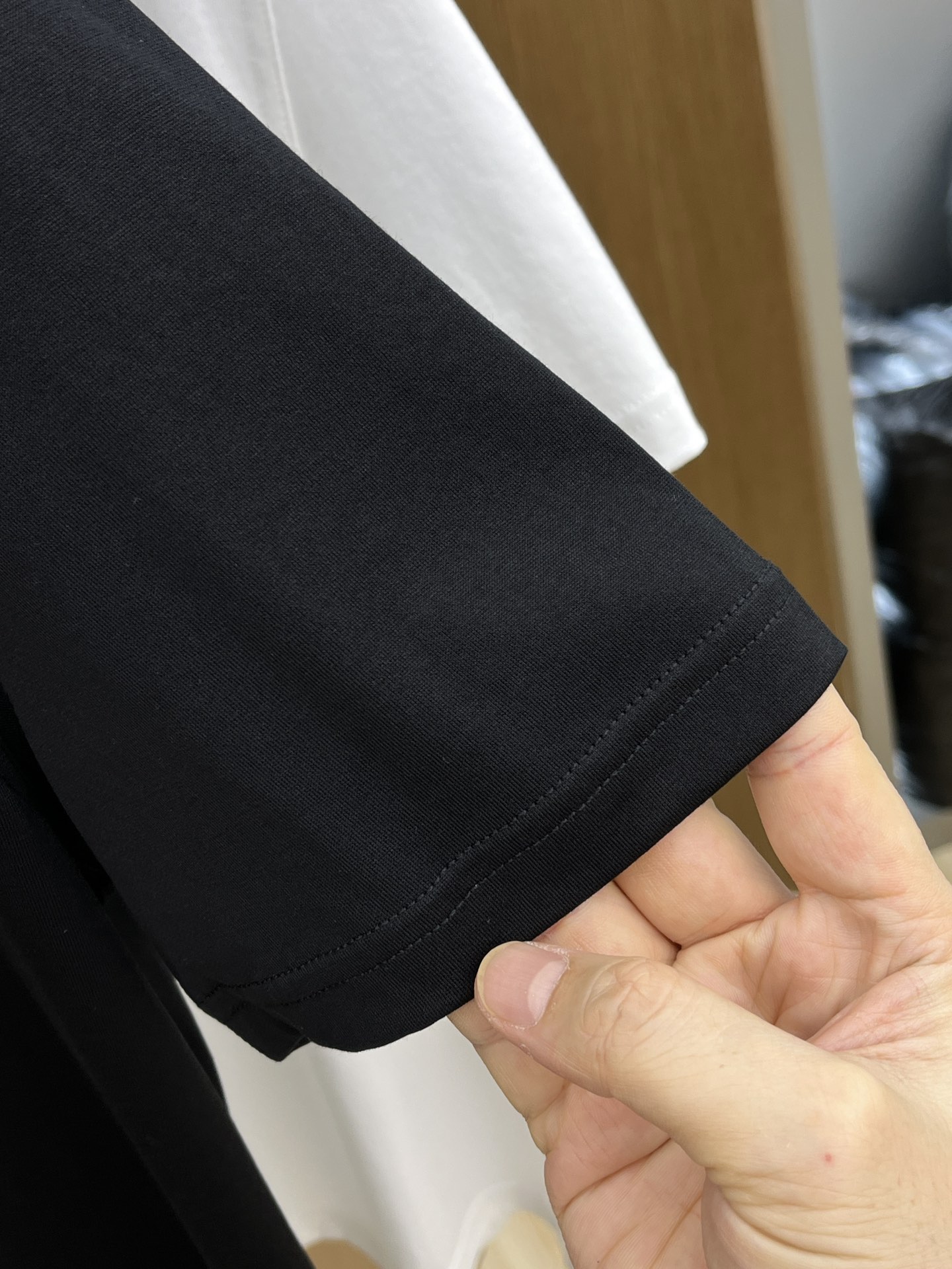 新品 BBR 🔥SS官网新款标识细节棉质T恤衫。订织全棉面料质感好，面料舒适亲肤 超级舒适 a60值得推