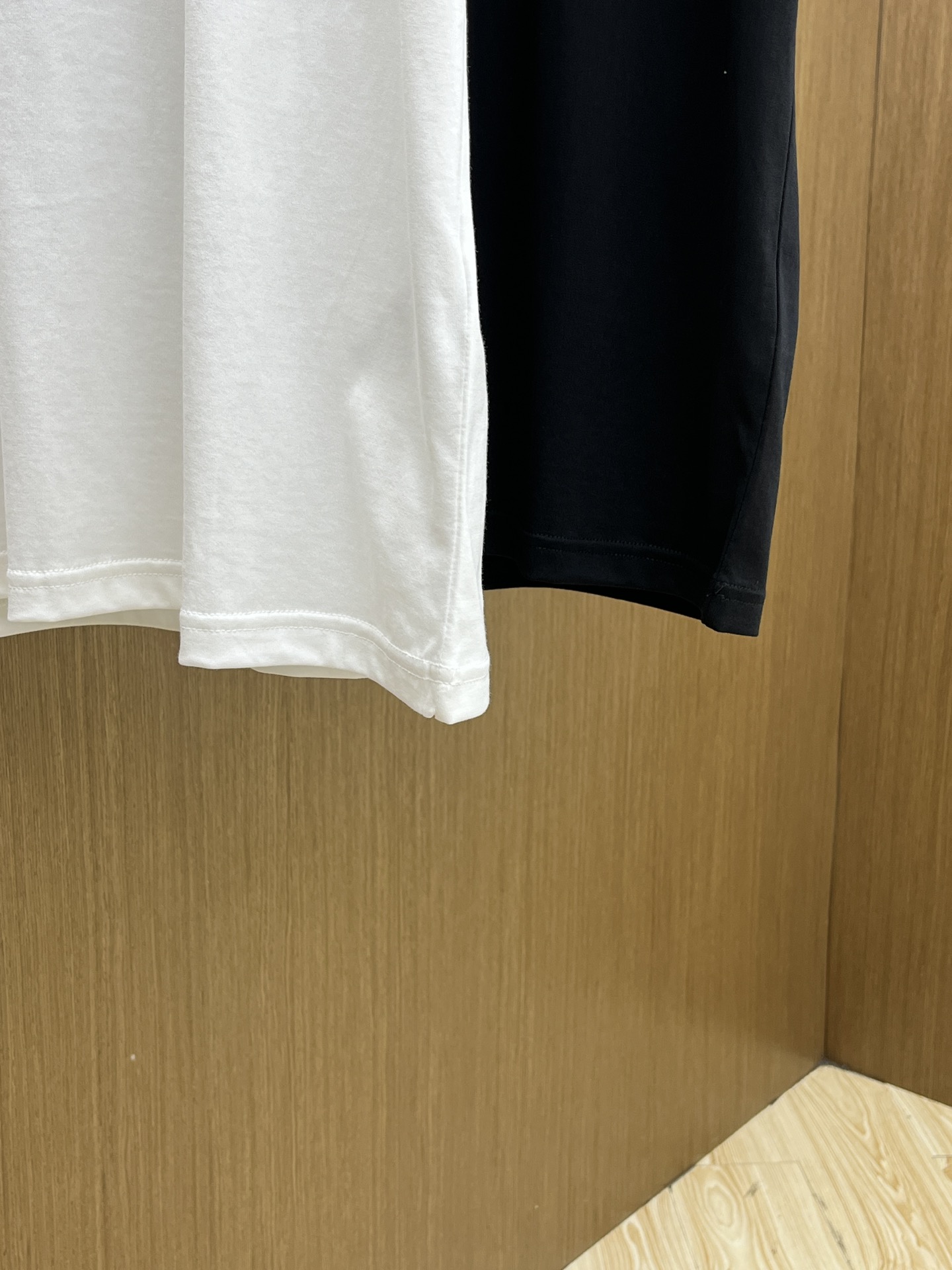 新品 BBR 🔥SS官网新款标识细节棉质T恤衫。订织全棉面料质感好，面料舒适亲肤 超级舒适 a60值得推