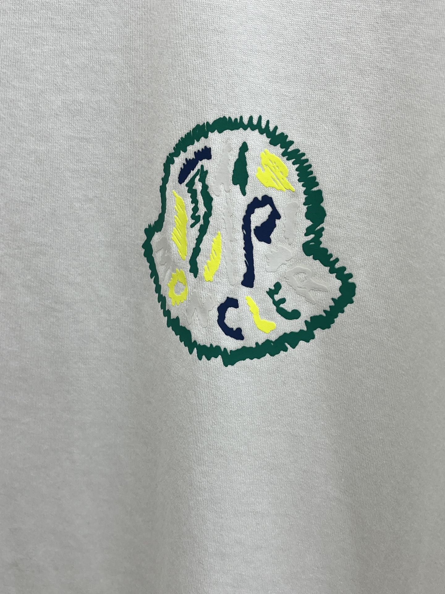 新品 Mon 🔥SS官网新款标识细节棉质T恤衫。订织全棉面料质感好，面料舒适亲肤 超级舒适 a60值得推