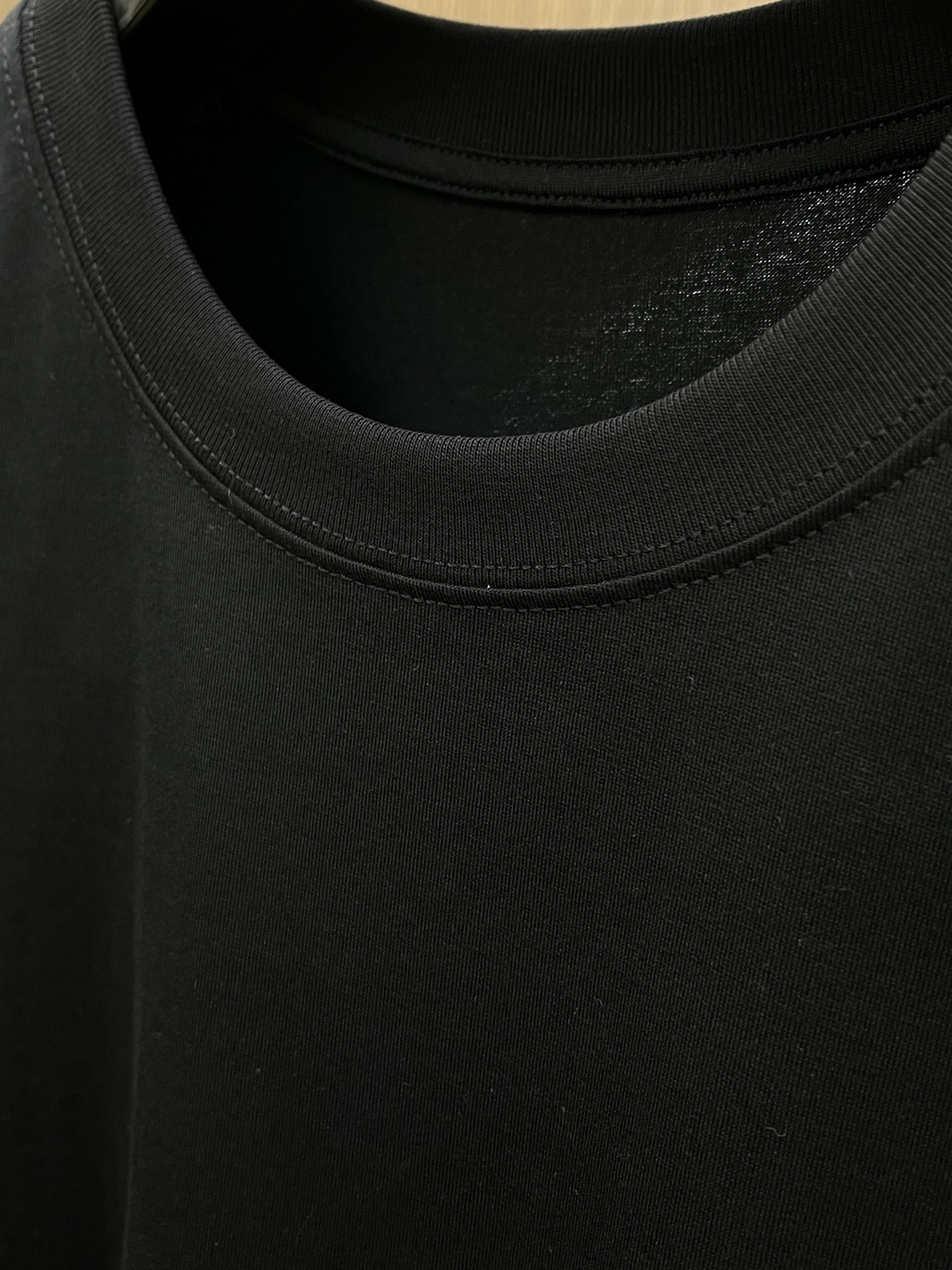 Burberry Cotton T-Shirt - New 2025SS Collection - Comfortable & Stylish 5 i1748287261 4862 6