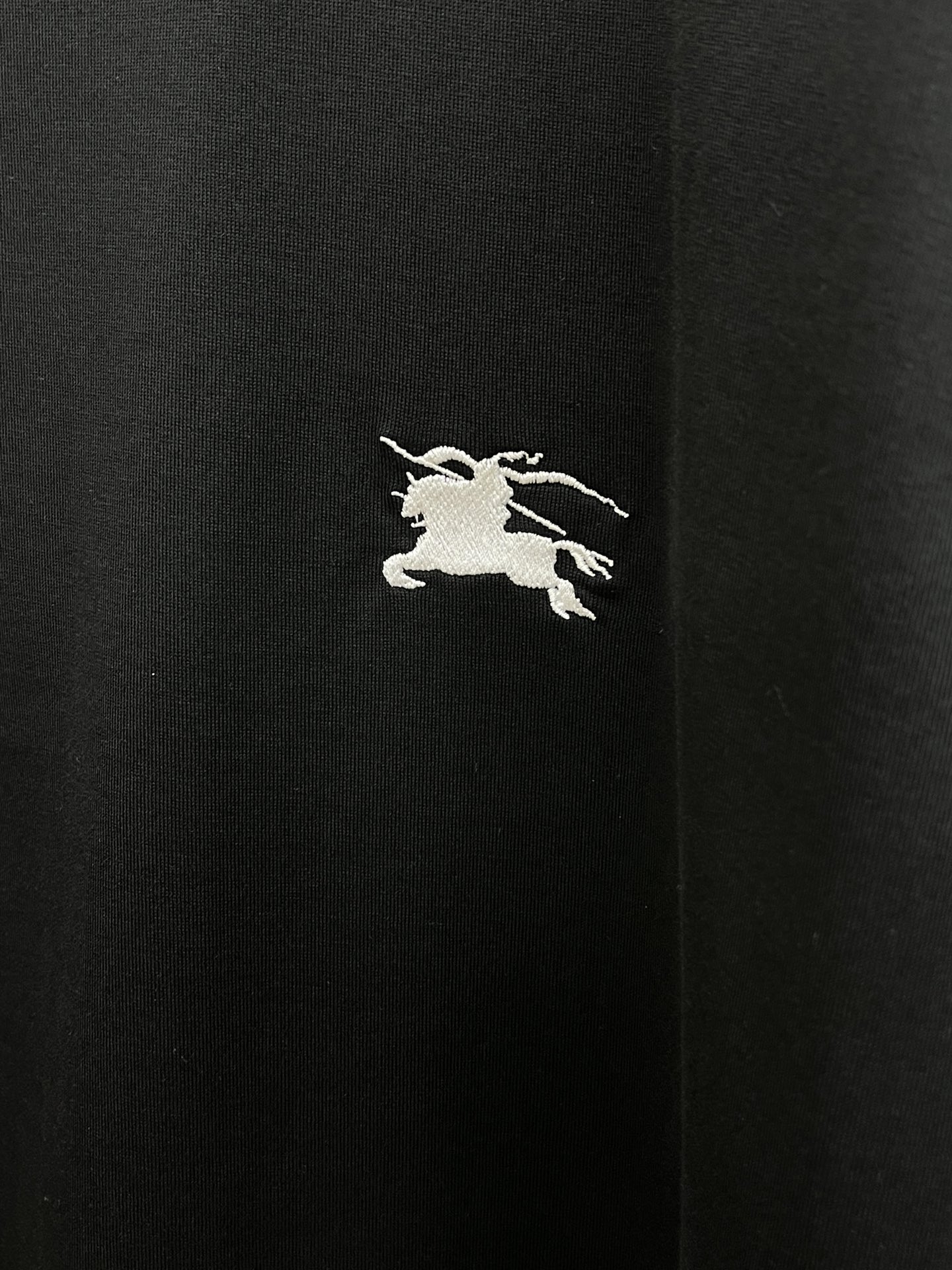Burberry Cotton T-Shirt - New 2025SS Collection, Logo Detail, Comfortable Fit 6 i1748287366 1182 3