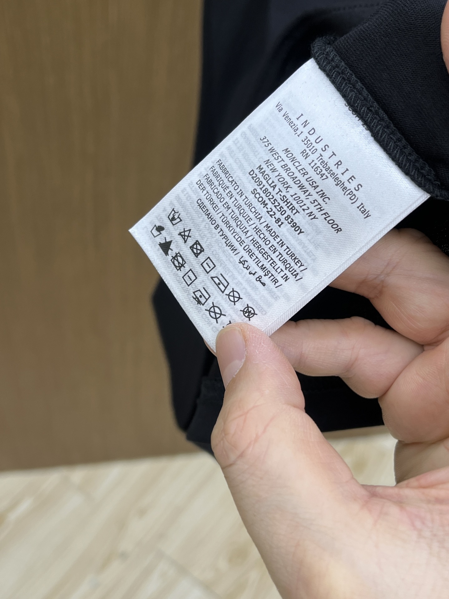 新品 Mon 🔥SS官网新款标识细节棉质T恤衫。订织全棉面料质感好，面料舒适亲肤 超级舒适 a60值得推