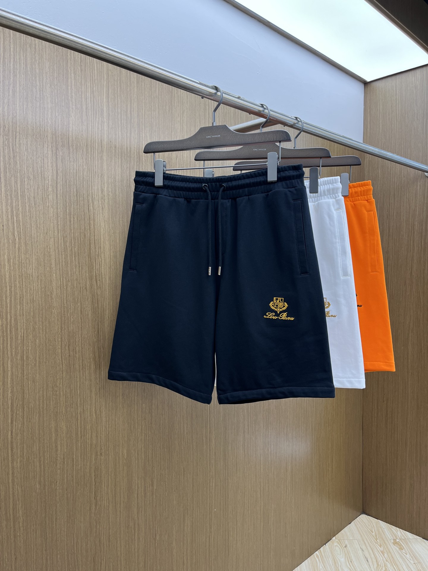 新品 lP🆕 🔥Ss春夏新款独家专供新款休闲短裤🩳高端版本 定制面料 透气舒适度高，细节无可挑剔，品牌元