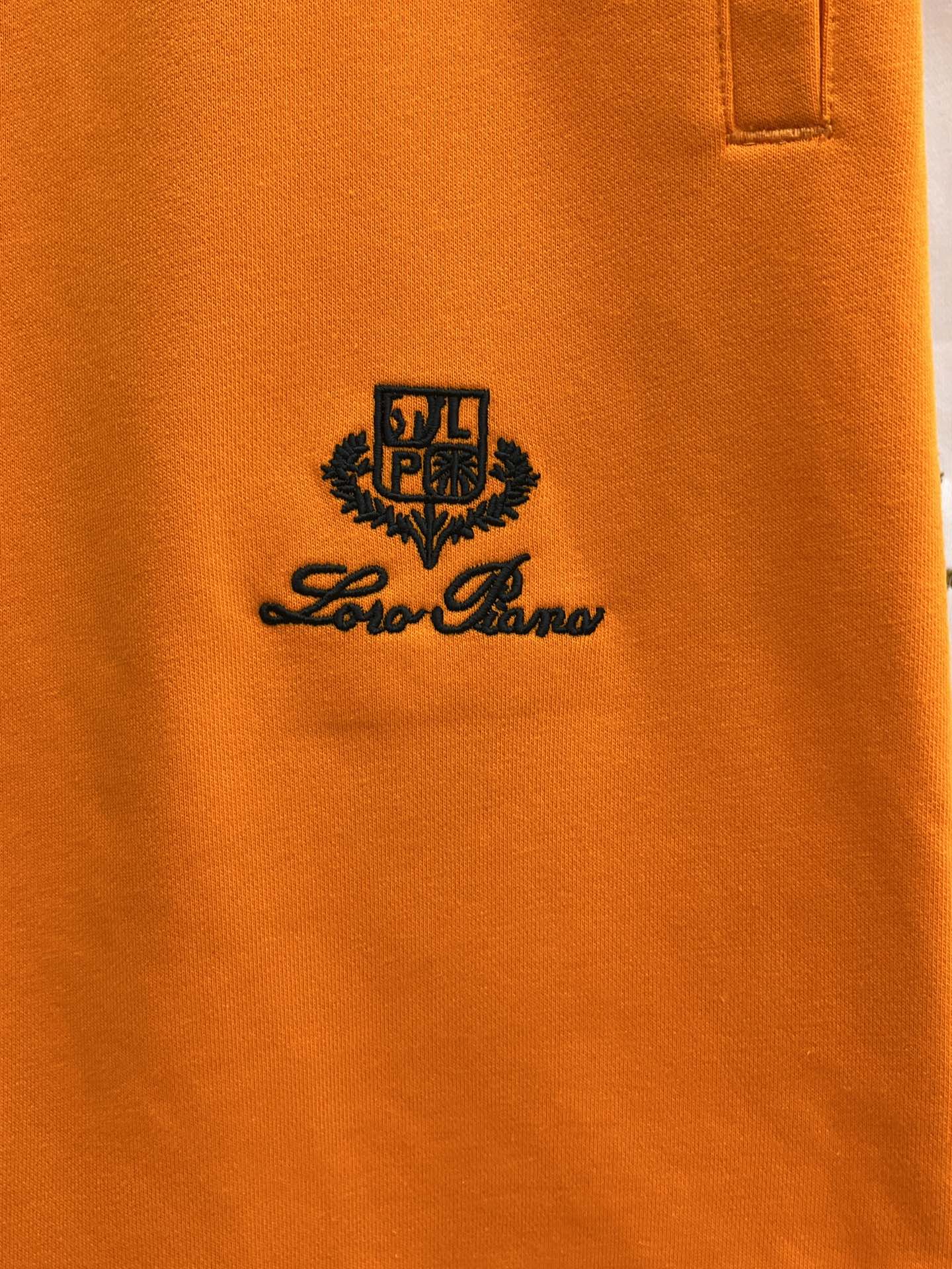 新品 lP🆕 🔥Ss春夏新款独家专供新款休闲短裤🩳高端版本 定制面料 透气舒适度高，细节无可挑剔，品牌元