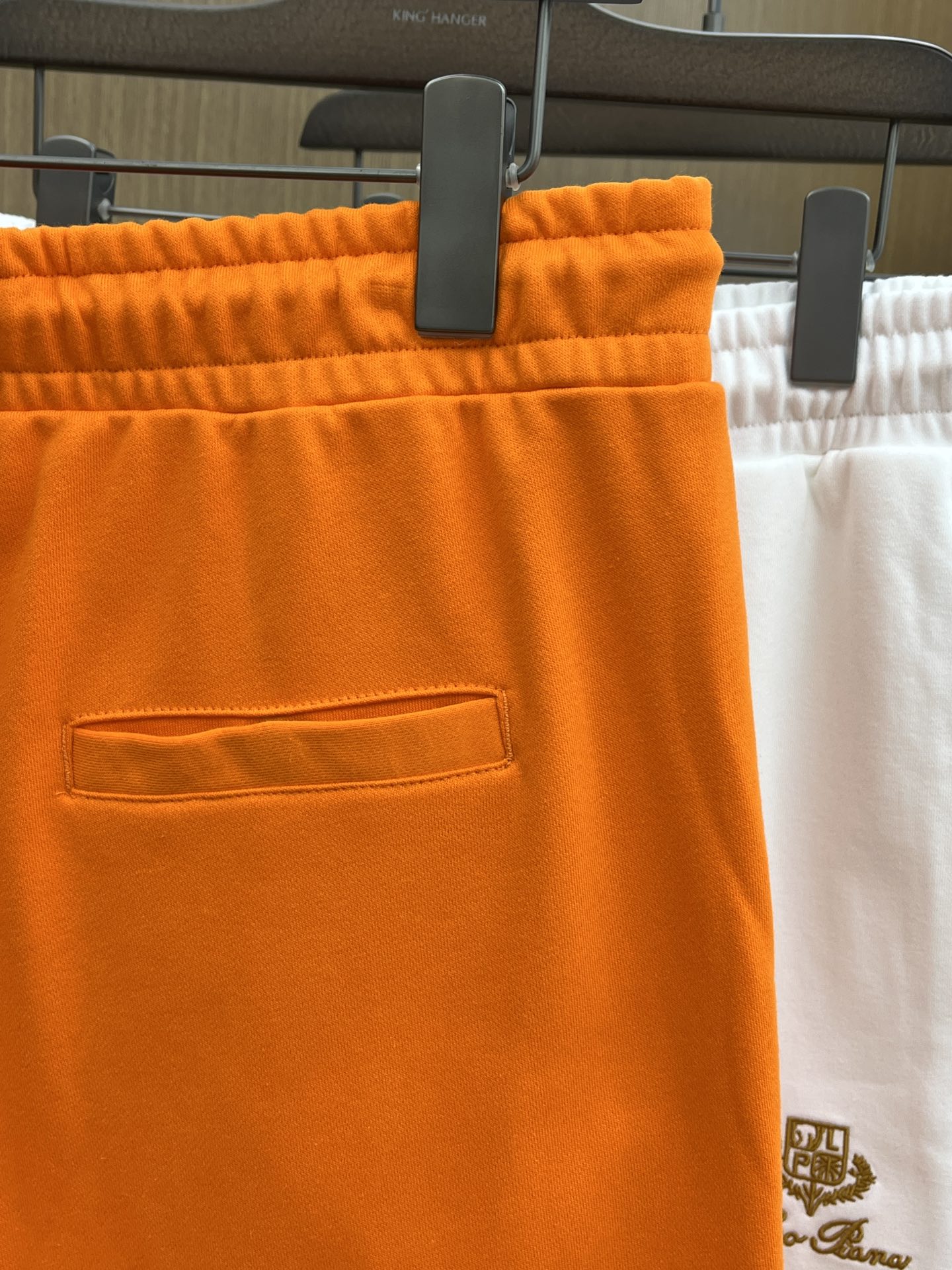 新品 lP🆕 🔥Ss春夏新款独家专供新款休闲短裤🩳高端版本 定制面料 透气舒适度高，细节无可挑剔，品牌元