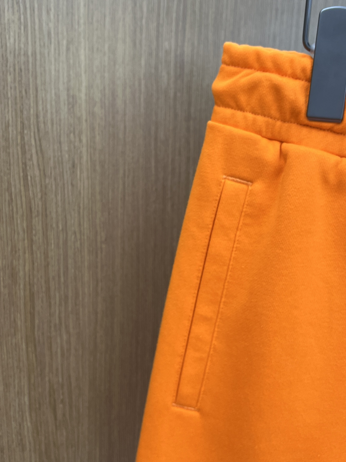 新品 Her 🔥Ss春夏新款独家专供新款休闲短裤🩳高端版本 定制面料 透气舒适度高，细节无可挑剔，品牌元