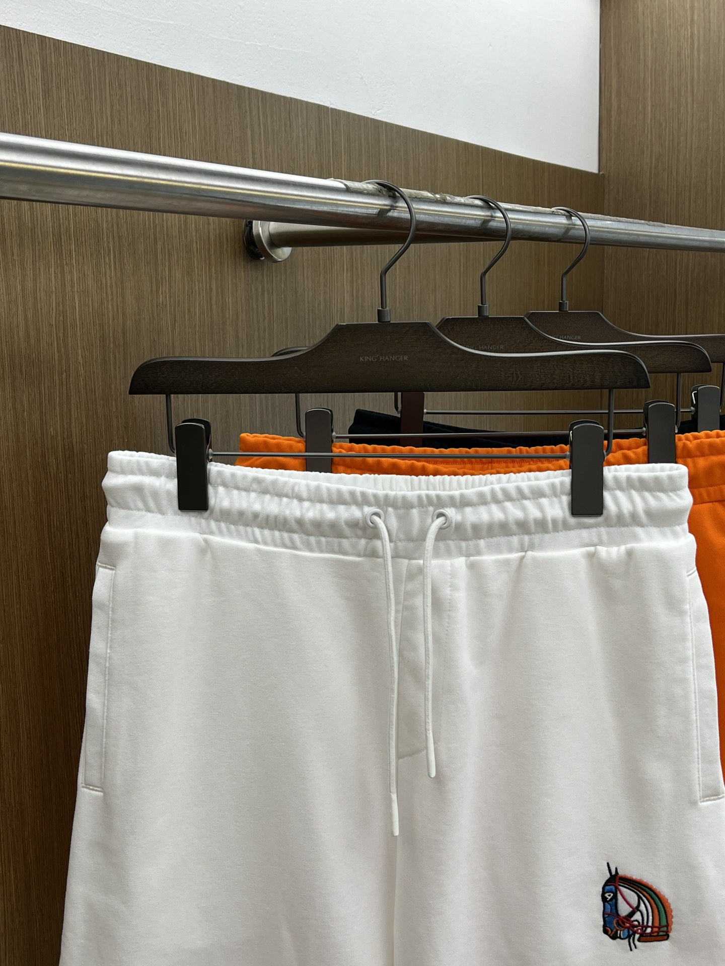 新品 Her 🔥Ss春夏新款独家专供新款休闲短裤🩳高端版本 定制面料 透气舒适度高，细节无可挑剔，品牌元