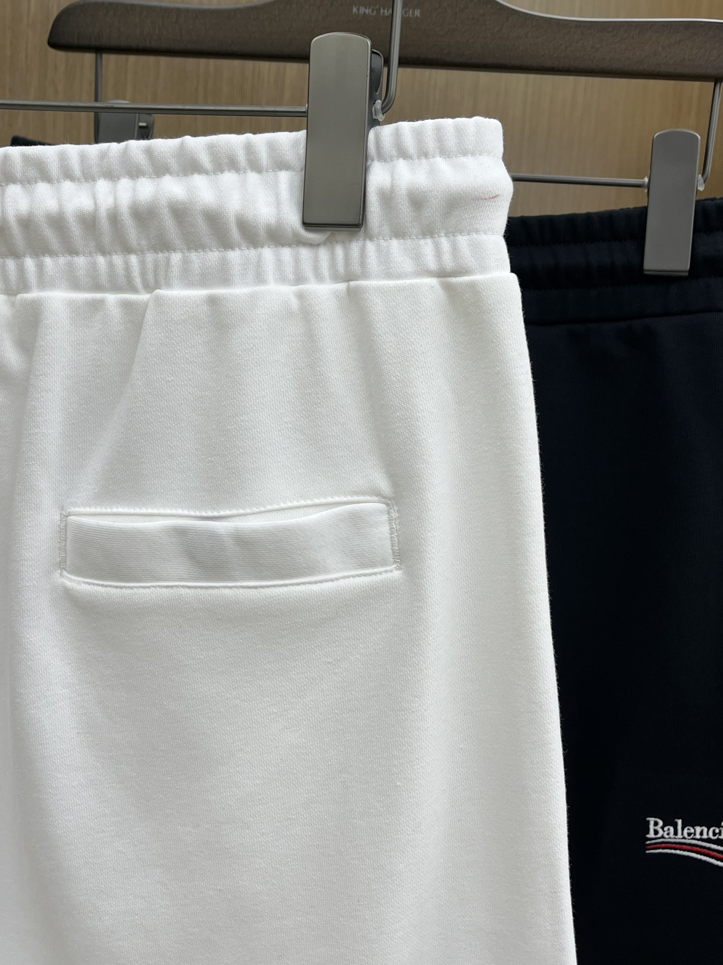 新品 BBG 🔥Ss春夏新款独家专供新款休闲短裤🩳高端版本 定制面料 透气舒适度高，细节无可挑剔，品牌元