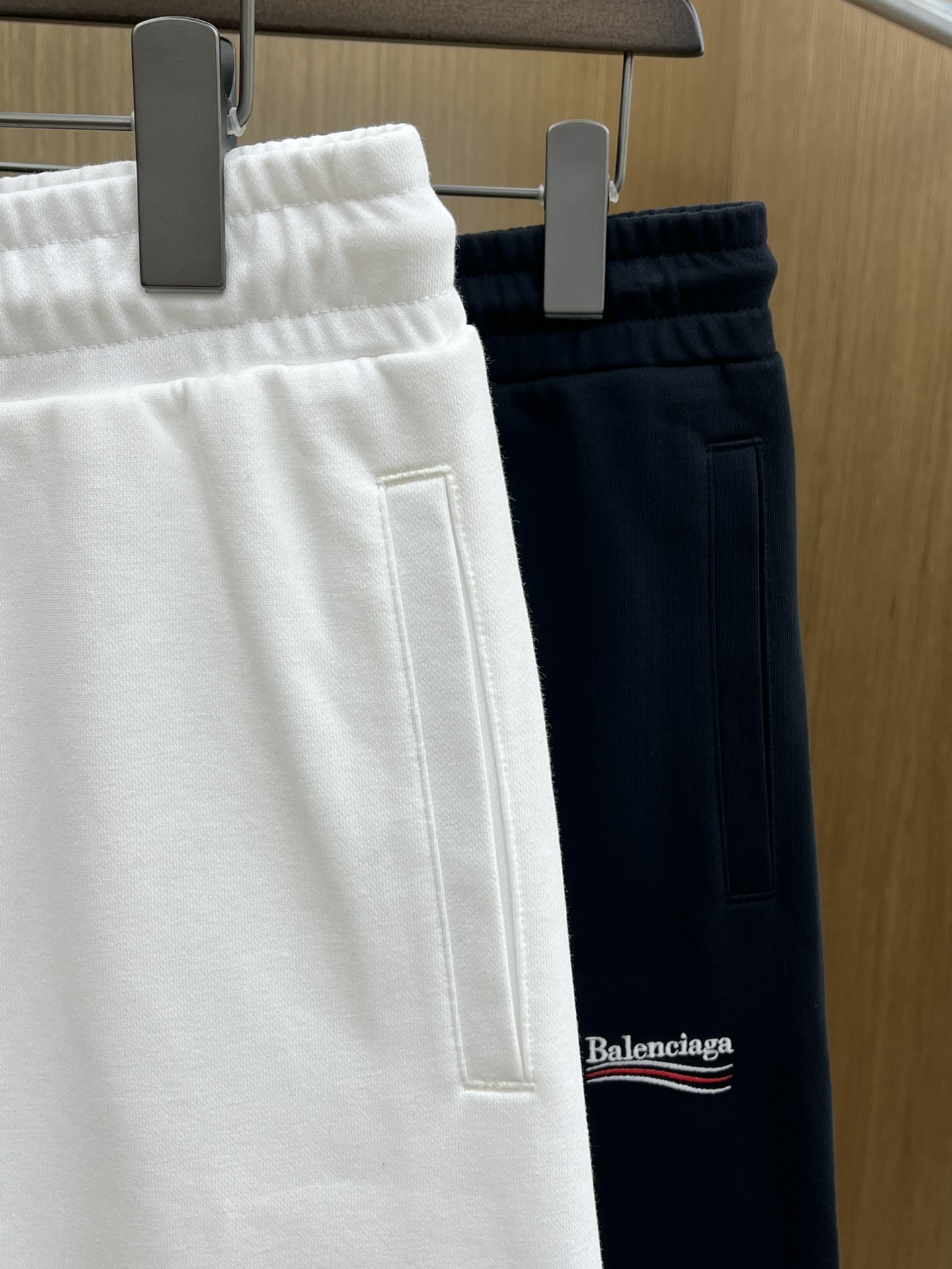 新品 BBG 🔥Ss春夏新款独家专供新款休闲短裤🩳高端版本 定制面料 透气舒适度高，细节无可挑剔，品牌元