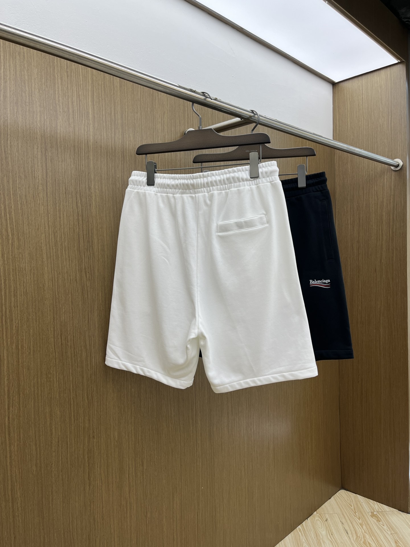 新品 BBG 🔥Ss春夏新款独家专供新款休闲短裤🩳高端版本 定制面料 透气舒适度高，细节无可挑剔，品牌元