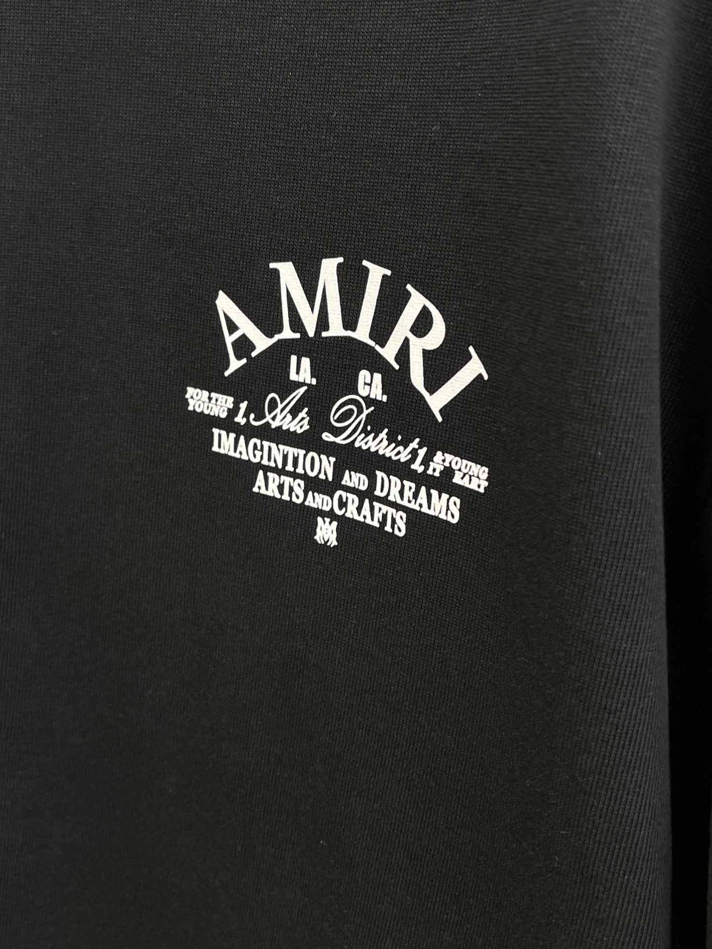 新款/套 AMIRI 🔥🔥春夏最新款休闲短裤短袖套装，男女款👫 贸易公司渠道稀出，同步官网发售！基本每一