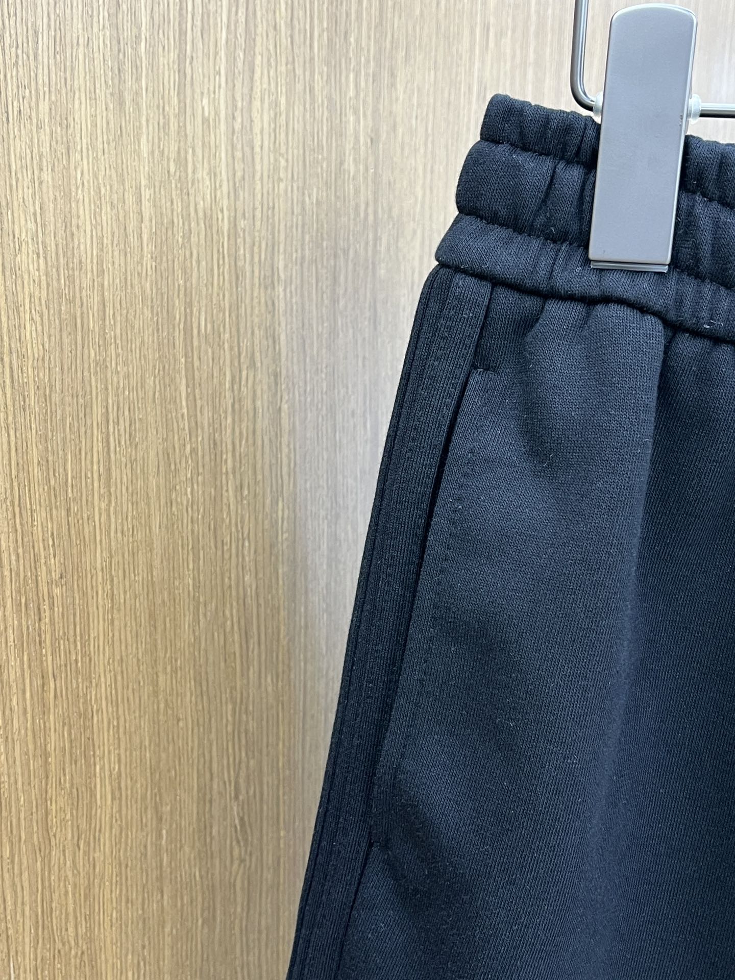 新品 PD 🔥Ss春夏新款独家专供新款休闲短裤🩳高端版本 定制面料 透气舒适度高，细节无可挑剔，品牌元素