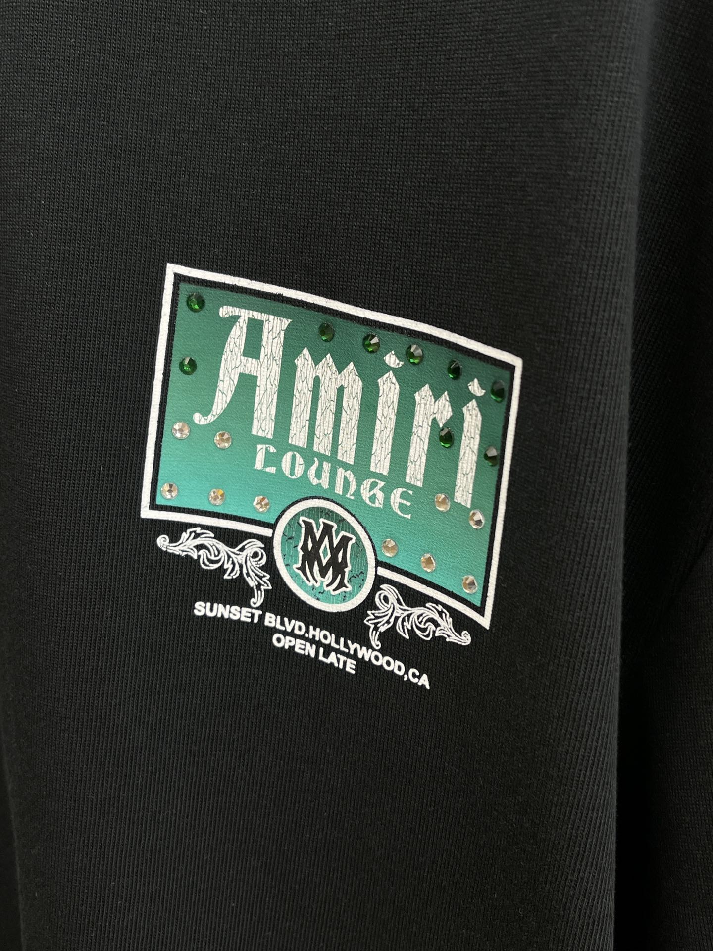 新款/套 AMIRI 🔥🔥春夏最新款休闲短裤短袖套装，男女款👫 贸易公司渠道稀出，同步官网发售！基本每一