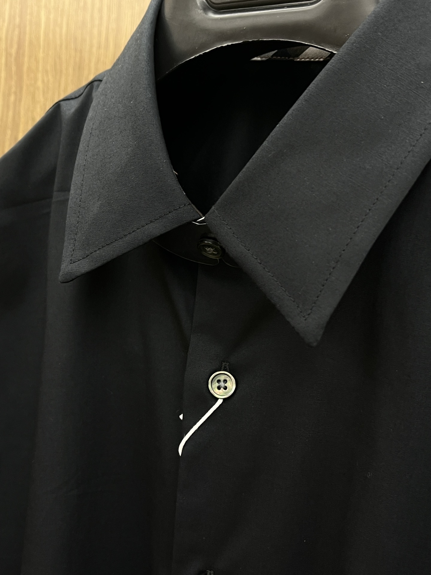 秋冬 BBR 🔥SS春夏新款时尚简约长袖衬衫，本款轻盈棉质衬衣采用全棉质地面料，经典简约设计搭配，清爽色