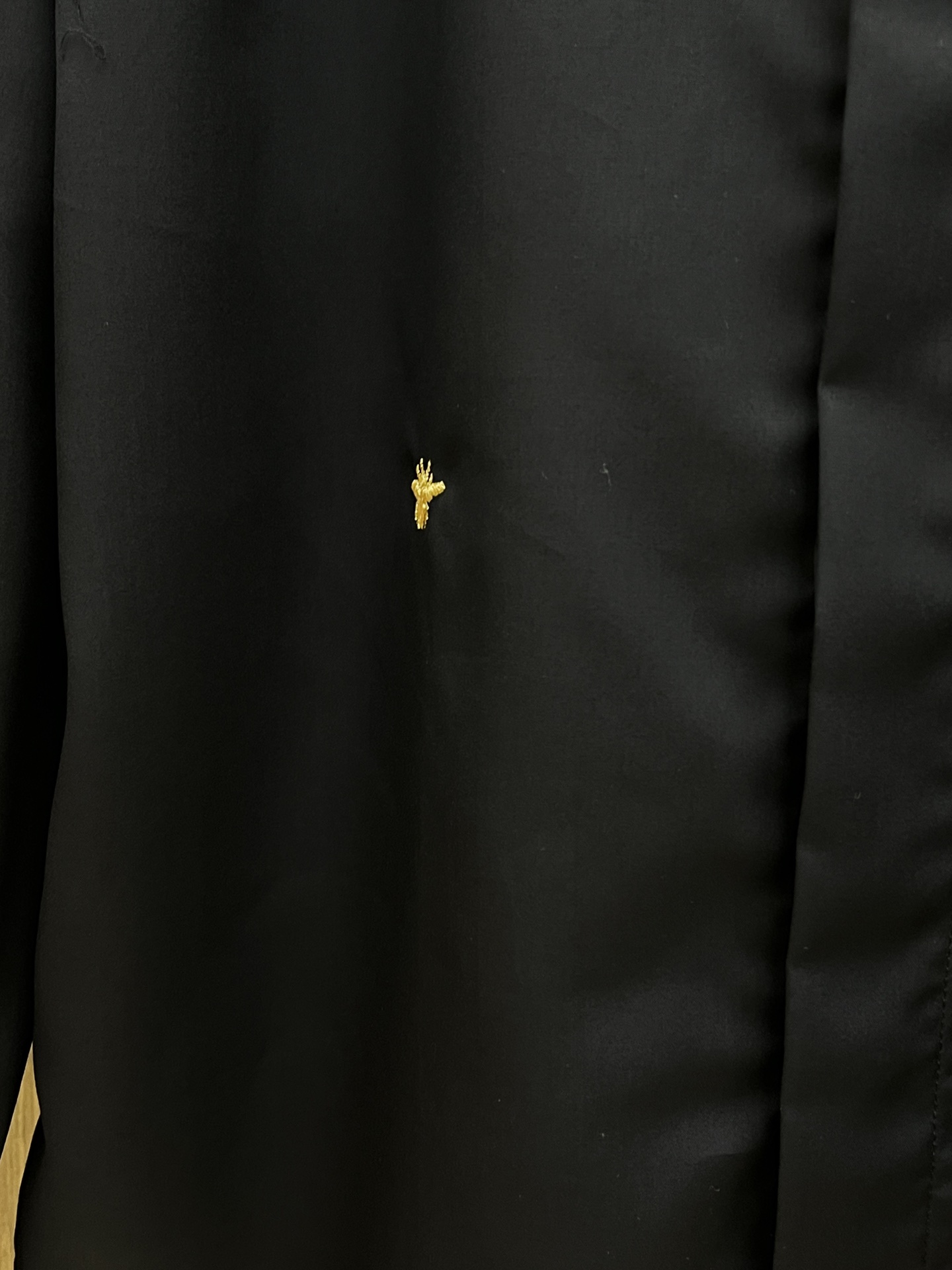 秋冬 CD 🔥SS春夏新款时尚简约长袖衬衫，本款轻盈棉质衬衣采用全棉质地面料，经典简约设计搭配，清爽色调