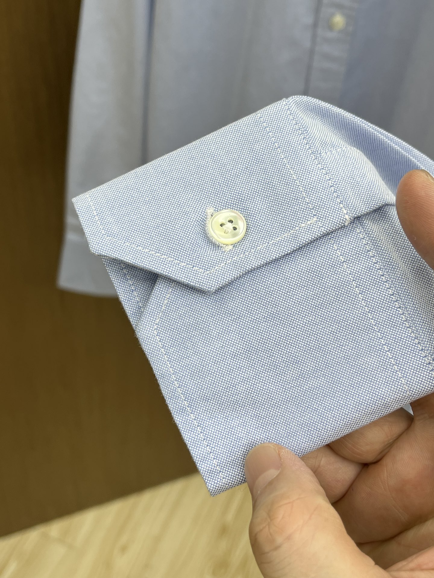 秋冬 ZZ 🔥SS春夏新款时尚简约长袖衬衫，本款轻盈棉质衬衣采用全棉牛津纺面料，经典简约设计搭配，清爽色