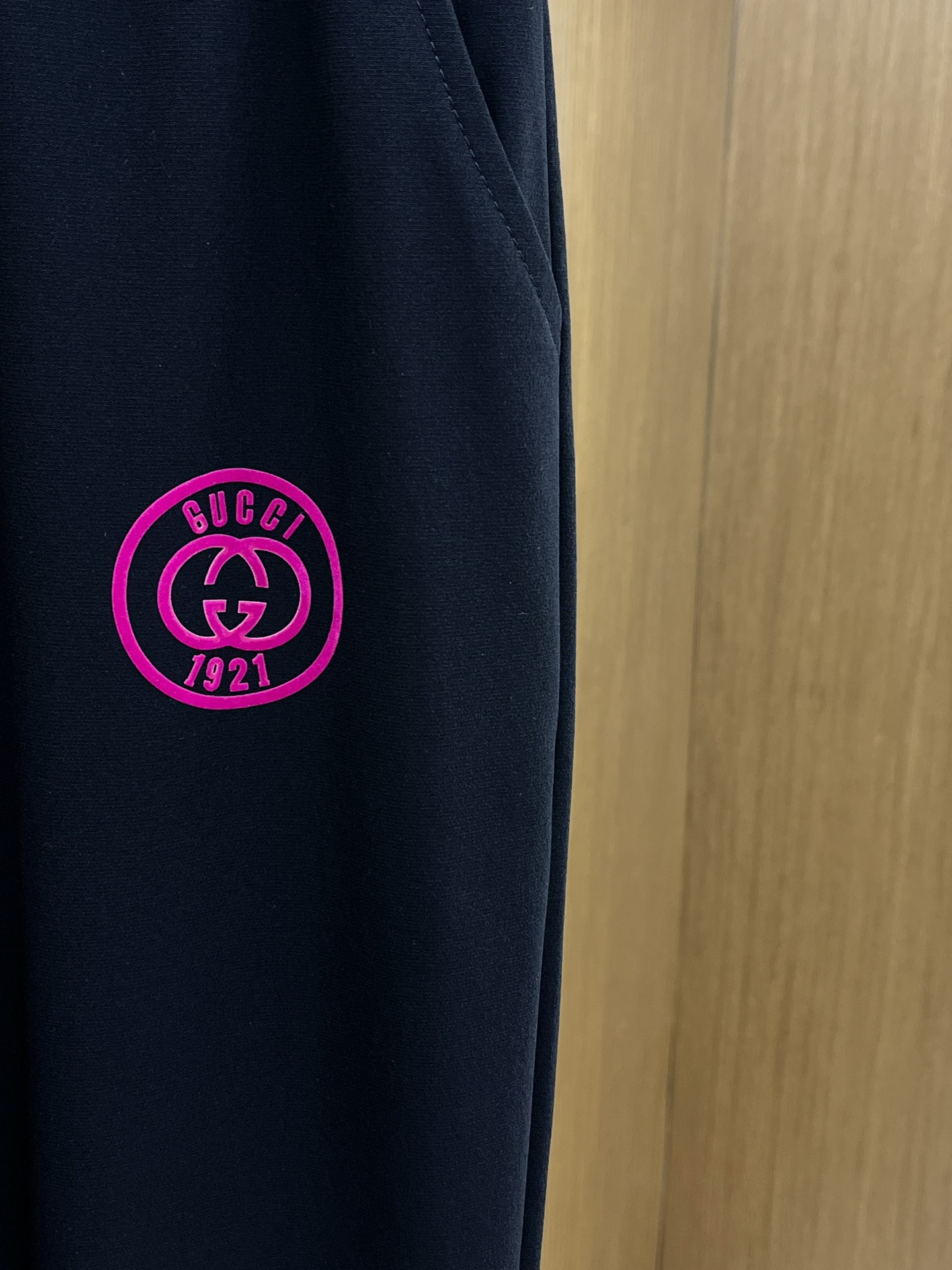 新品 Guc 🔥🔥春夏新品休闲裤，裤身工艺设计，进口客供辅料、面料定制，代工厂出品免检！每个细节做到极致