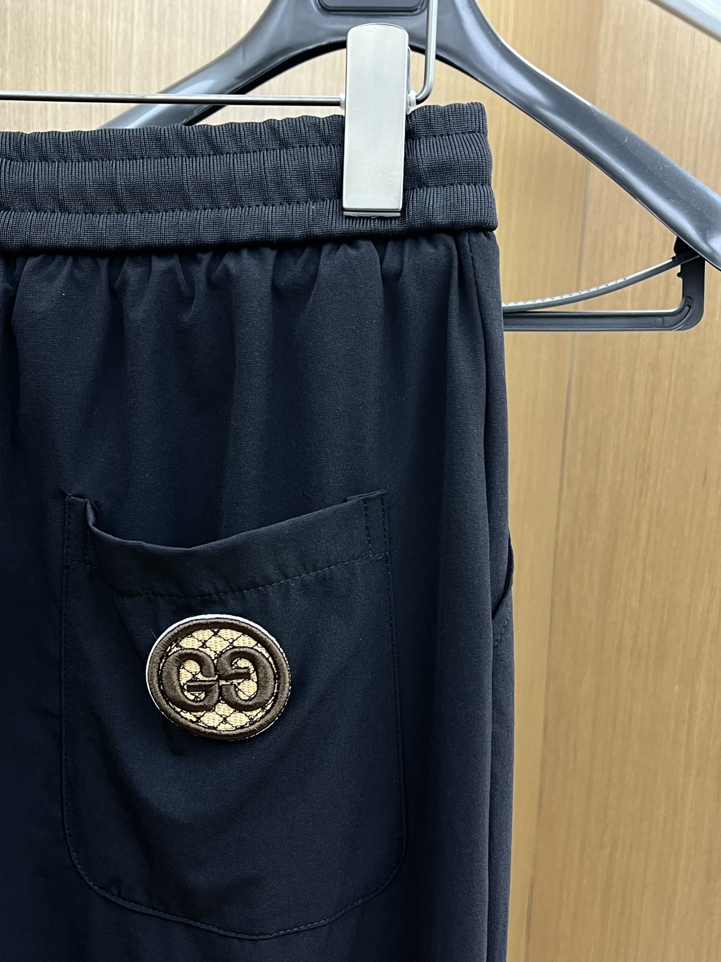 新品 Guc 🔥🔥春夏新品休闲裤，裤身工艺设计，进口客供辅料、面料定制，代工厂出品免检！每个细节做到极致