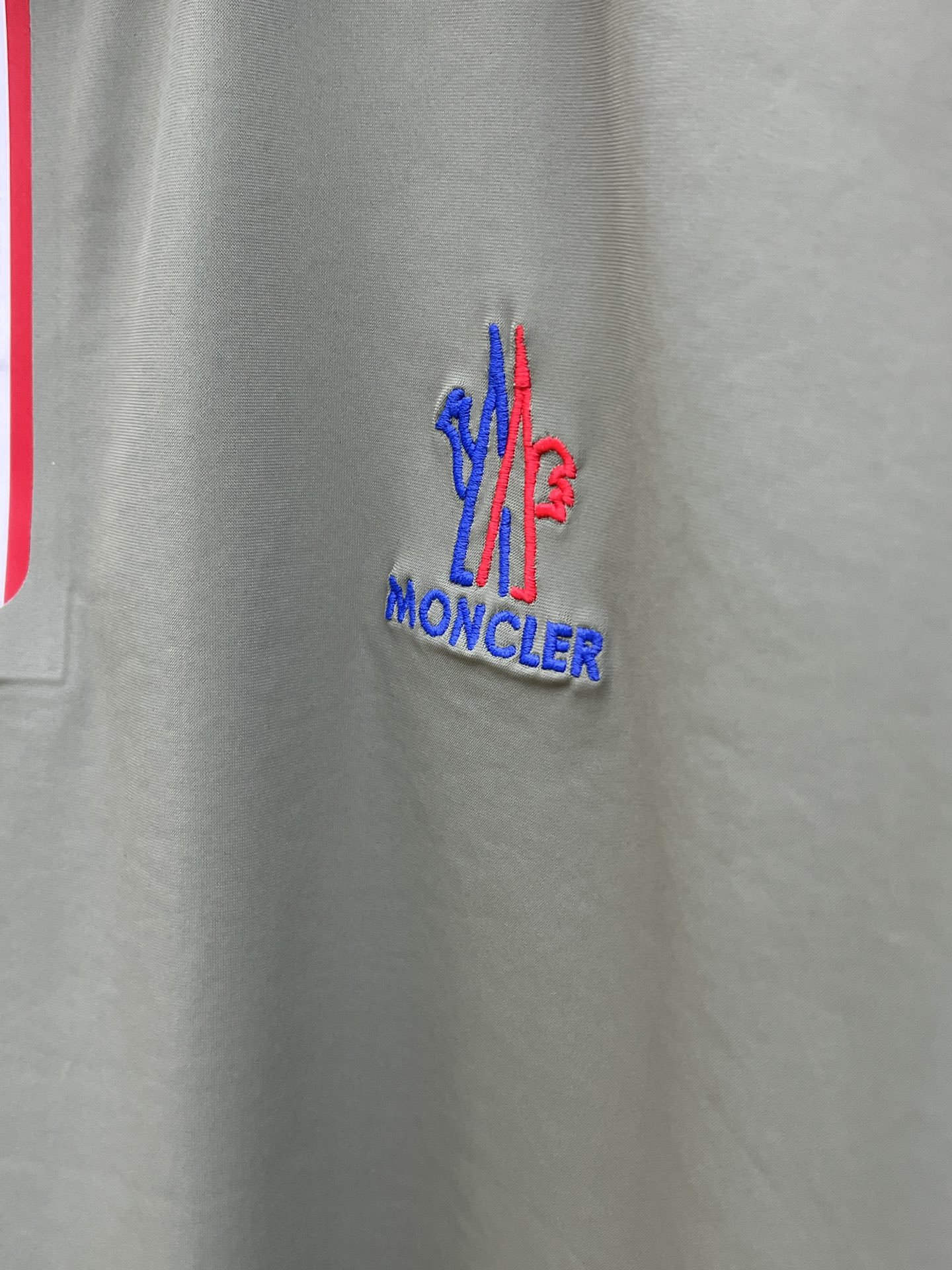 新款/套 Mon 🔥s春夏新品休闲套装 独家定制透气冰丝棉面料，明星最爱时装味休闲简单大方 刺绣织带设计